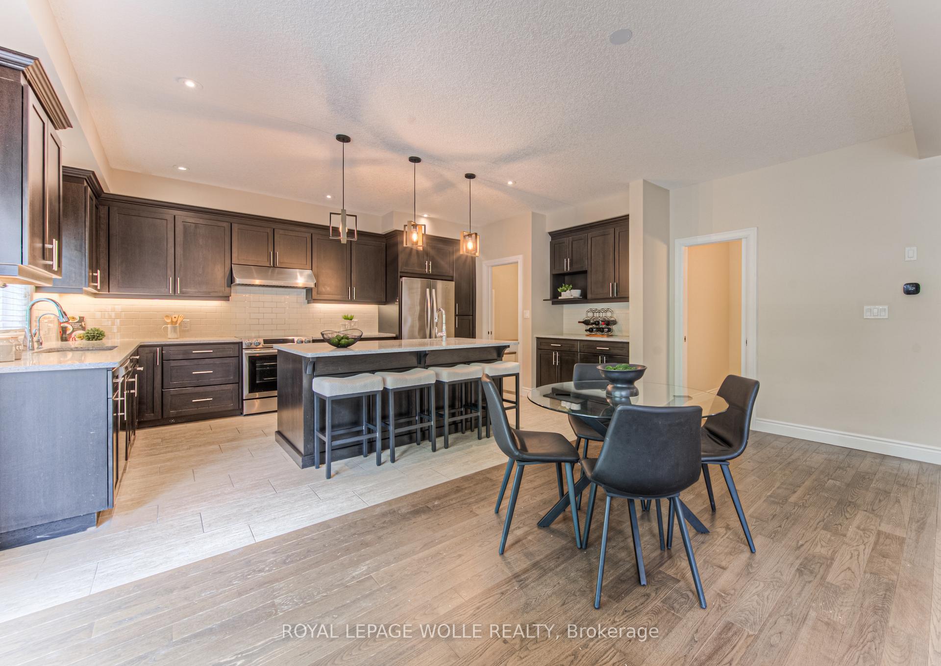 Photo 15 of 170 Eaglecrest Street, Kitchener, Bridgeport — HOMEH