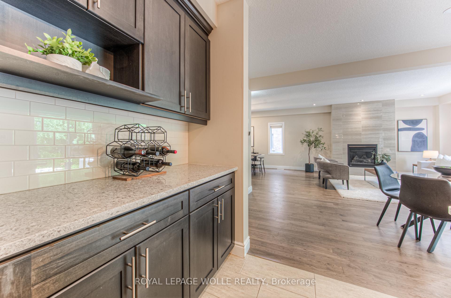 Photo 5 of 170 Eaglecrest Street, Kitchener, Bridgeport — HOMEH