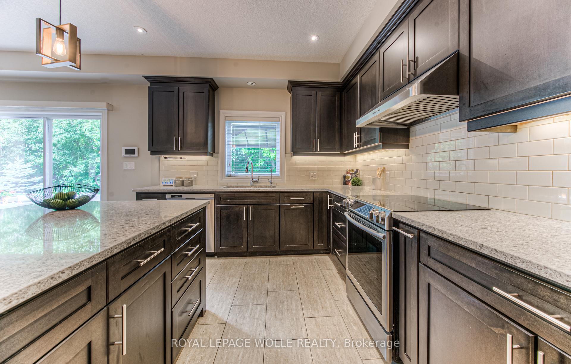 Photo 25 of 170 Eaglecrest Street, Kitchener, Bridgeport — HOMEH