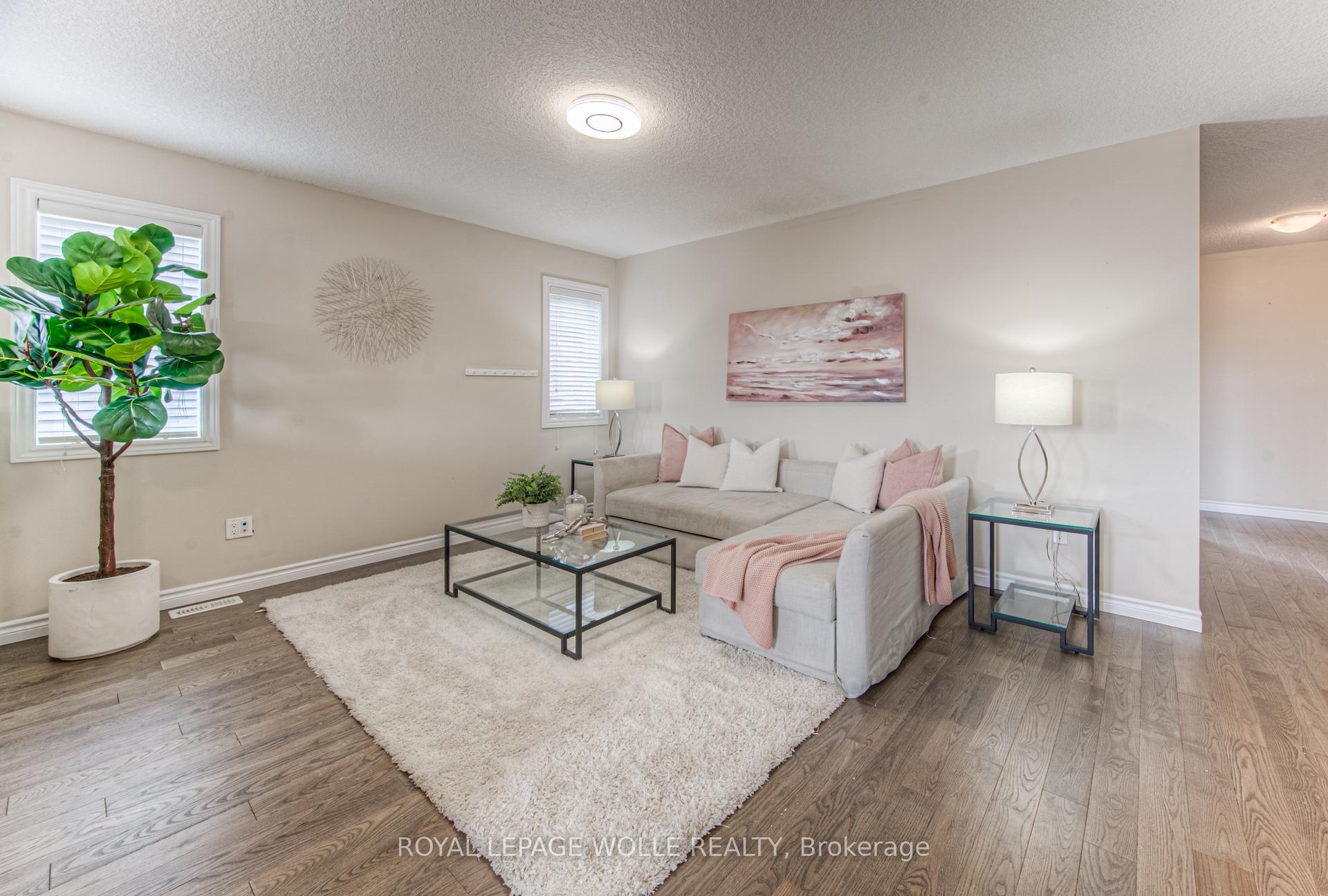 Photo 19 of 170 Eaglecrest Street, Kitchener, Bridgeport — HOMEH