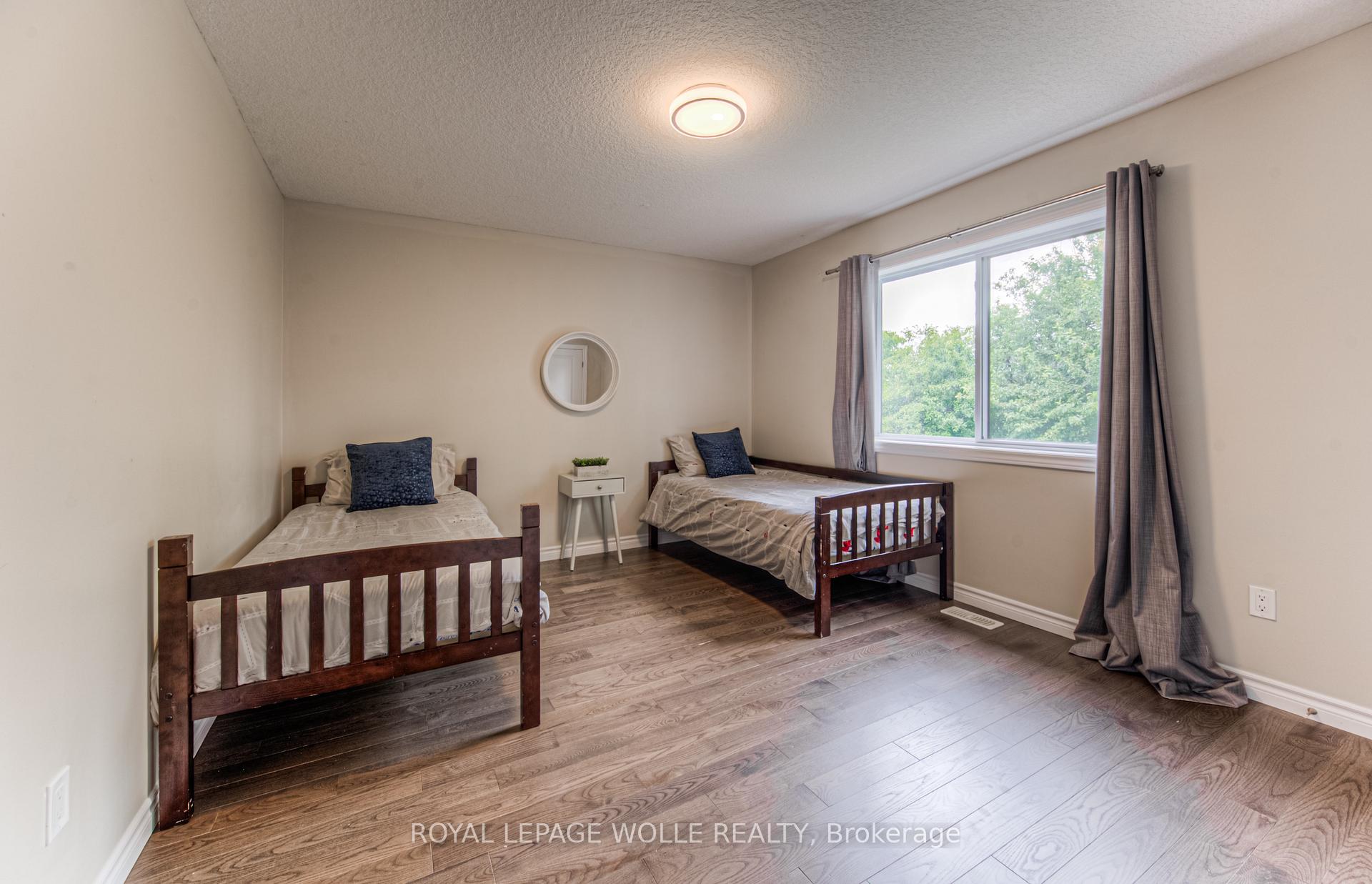 Photo 39 of 170 Eaglecrest Street, Kitchener, Bridgeport — HOMEH
