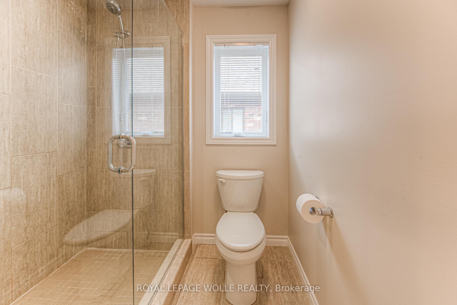 Photo 42 of 170 Eaglecrest Street, Kitchener, Bridgeport — HOMEH