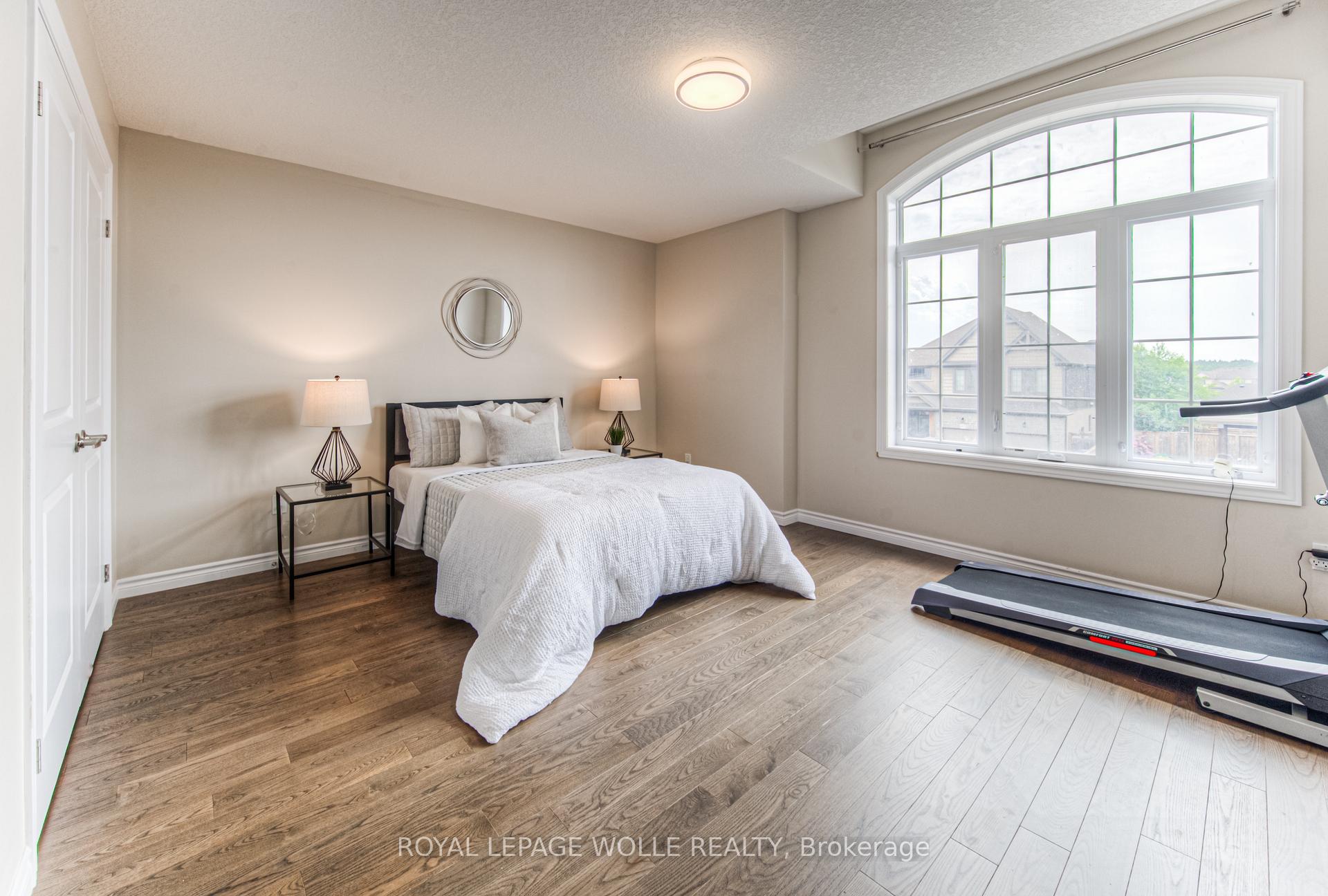 Photo 26 of 170 Eaglecrest Street, Kitchener, Bridgeport — HOMEH