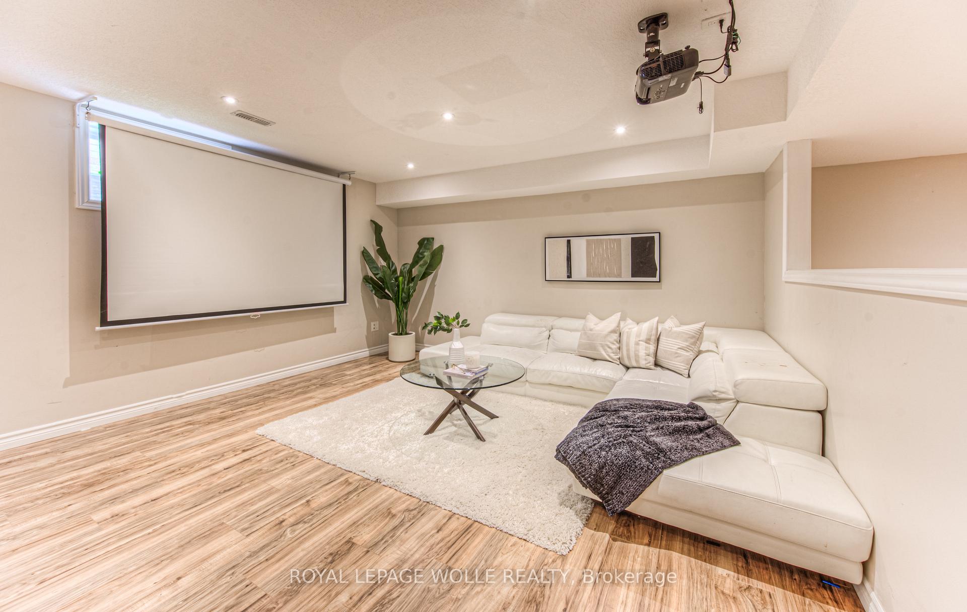 Photo 17 of 170 Eaglecrest Street, Kitchener, Bridgeport — HOMEH