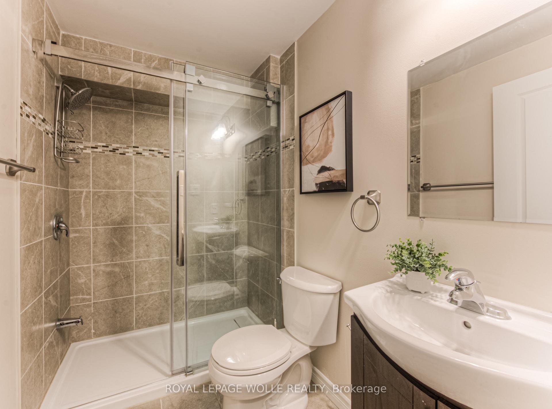 Photo 33 of 170 Eaglecrest Street, Kitchener, Bridgeport — HOMEH