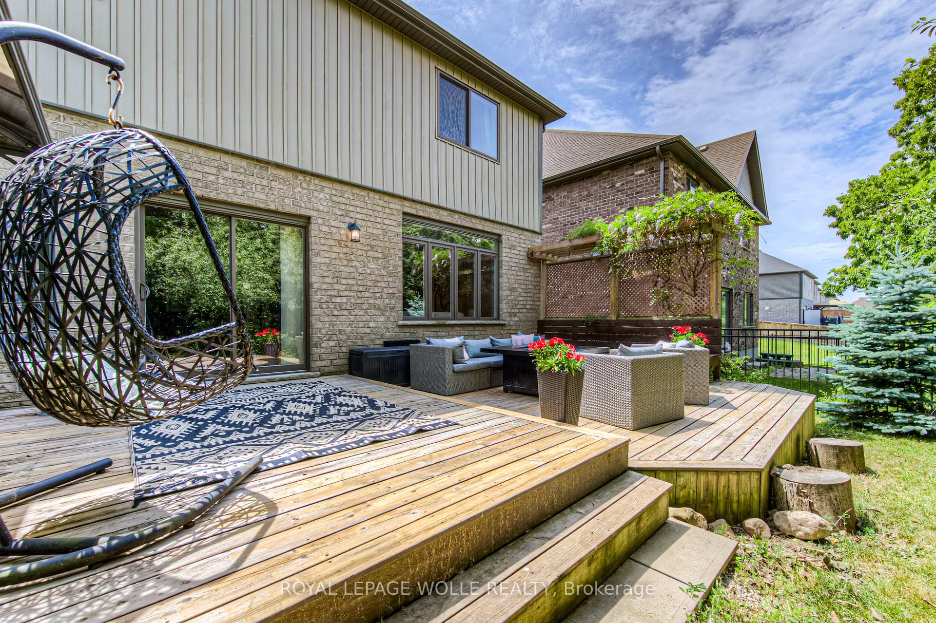 Photo 35 of 170 Eaglecrest Street, Kitchener, Bridgeport — HOMEH