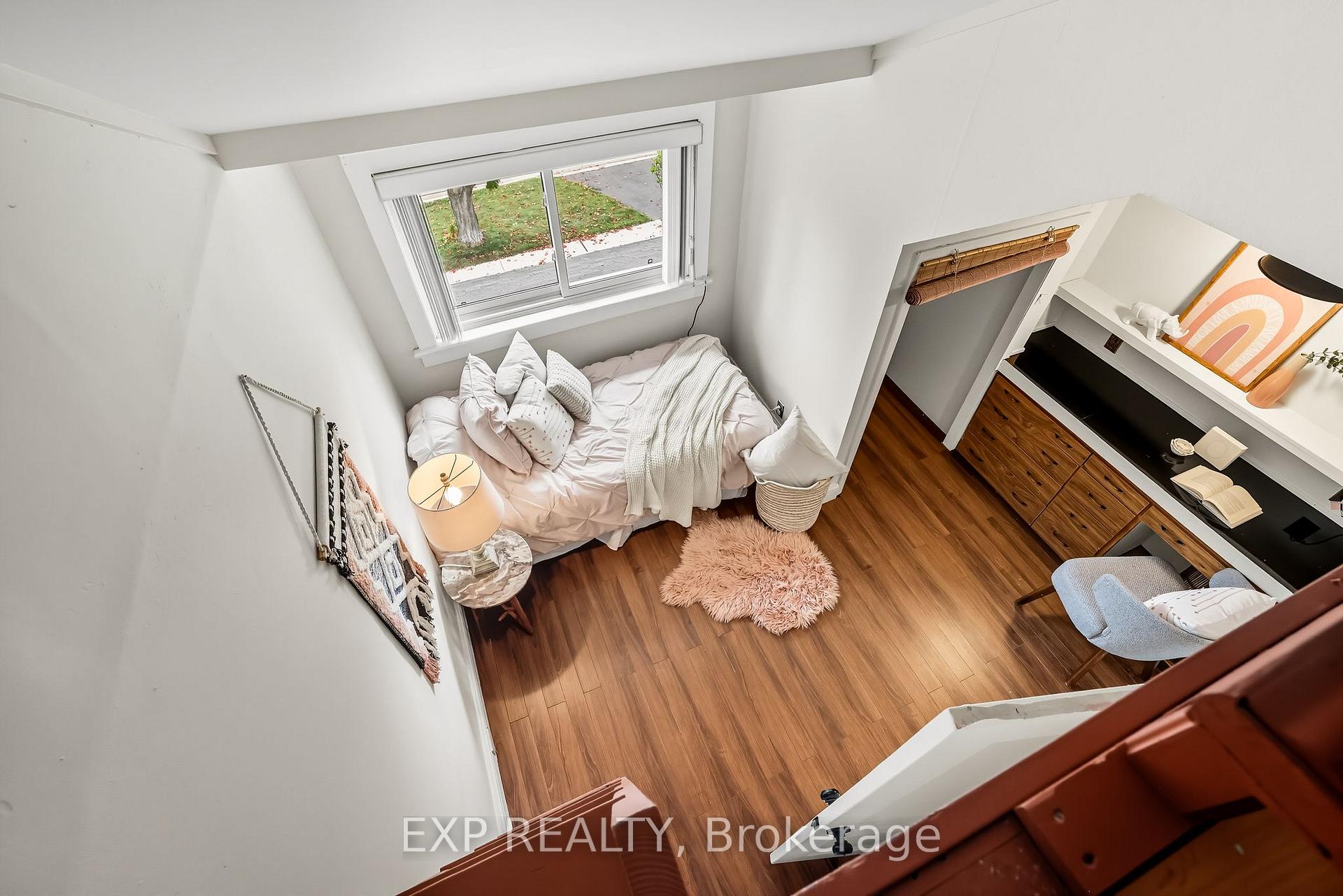 Photo 26 of 695 Hortop Street, Oshawa, Centennial — HOMEH