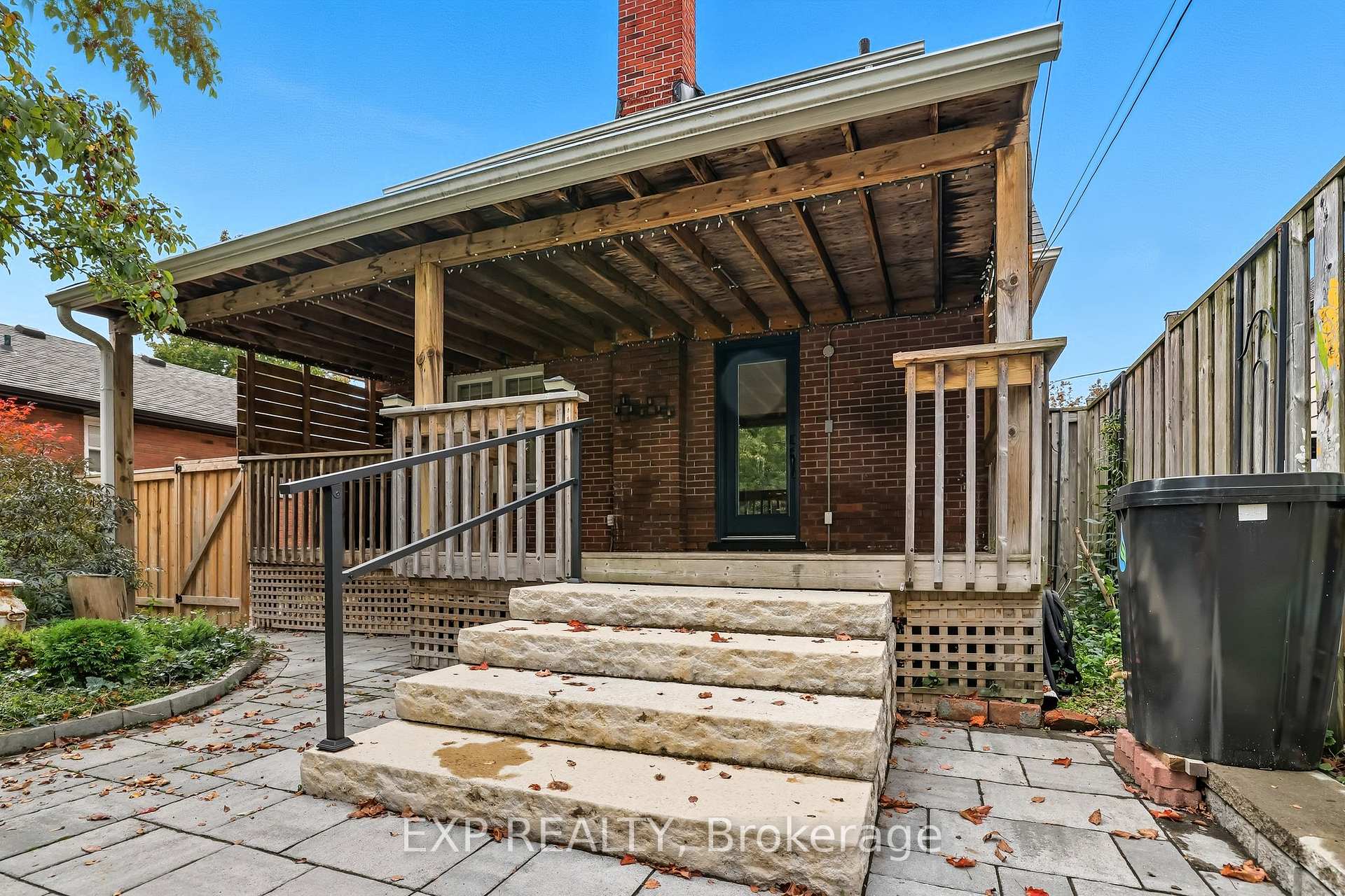 Photo 31 of 695 Hortop Street, Oshawa, Centennial — HOMEH