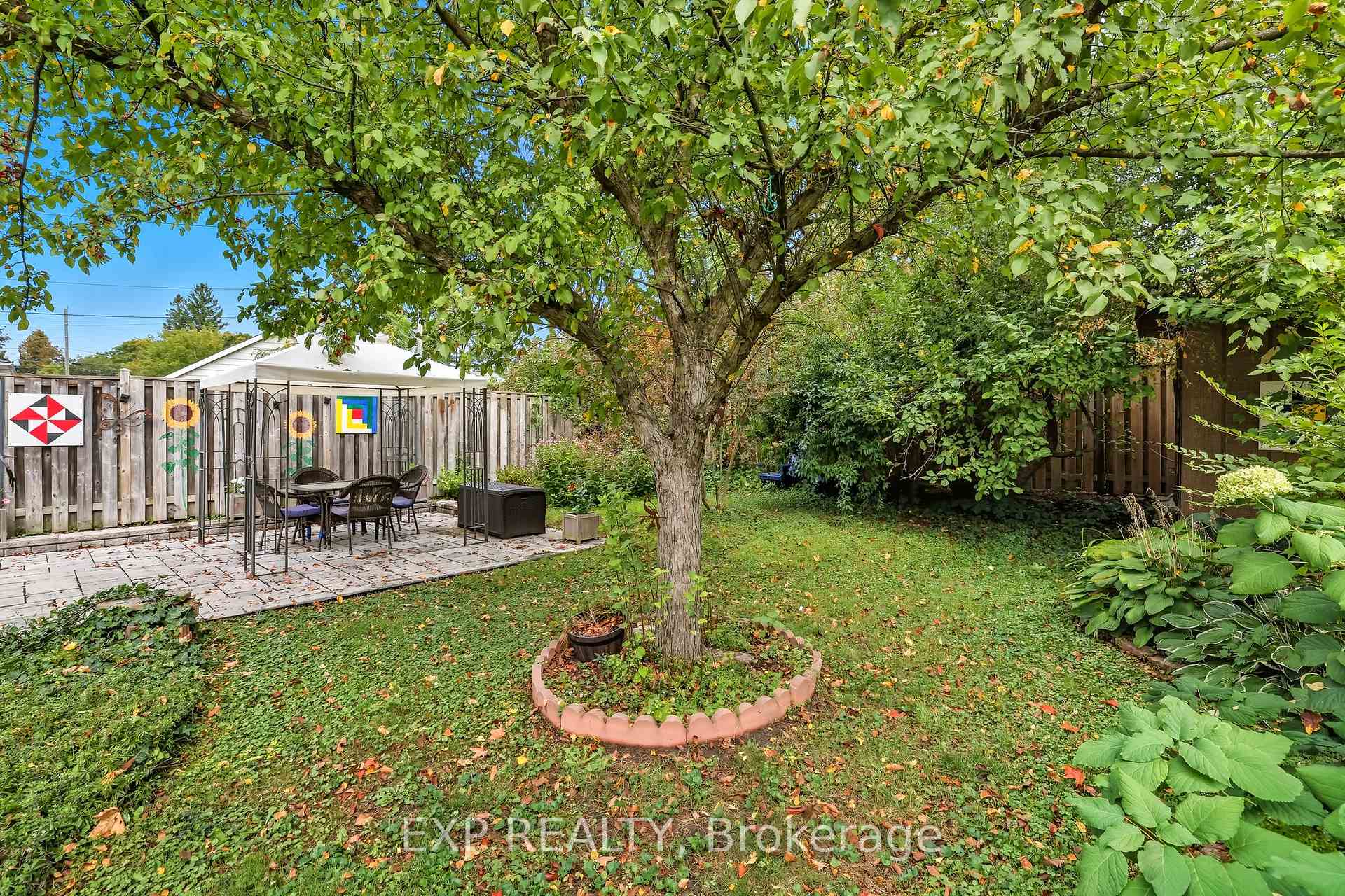 Photo 42 of 695 Hortop Street, Oshawa, Centennial — HOMEH