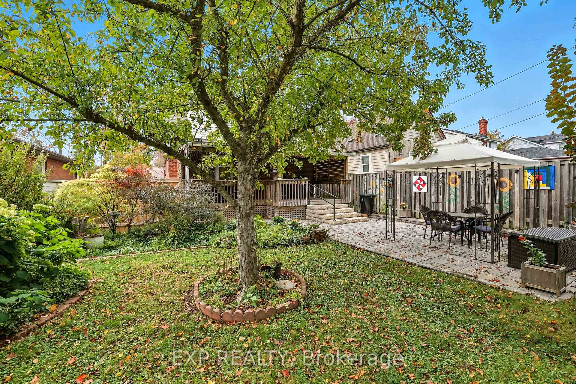 Photo 37 of 695 Hortop Street, Oshawa, Centennial — HOMEH
