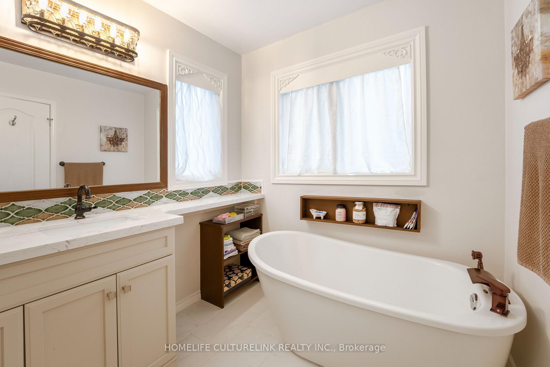 Photo 21 of 116 Sherwood Park Drive, Vaughan, Concord — HOMEH