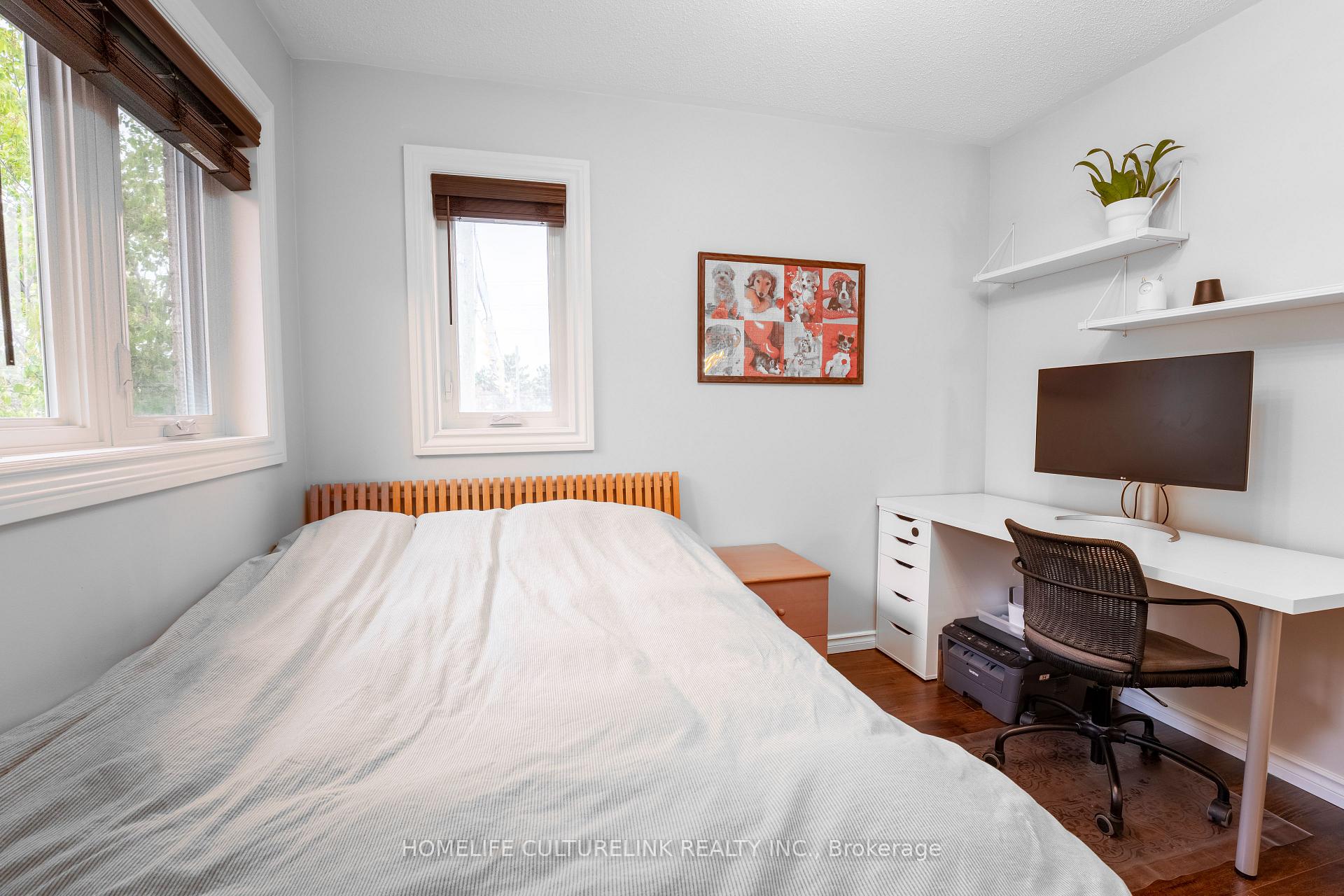 Photo 16 of 116 Sherwood Park Drive, Vaughan, Concord — HOMEH