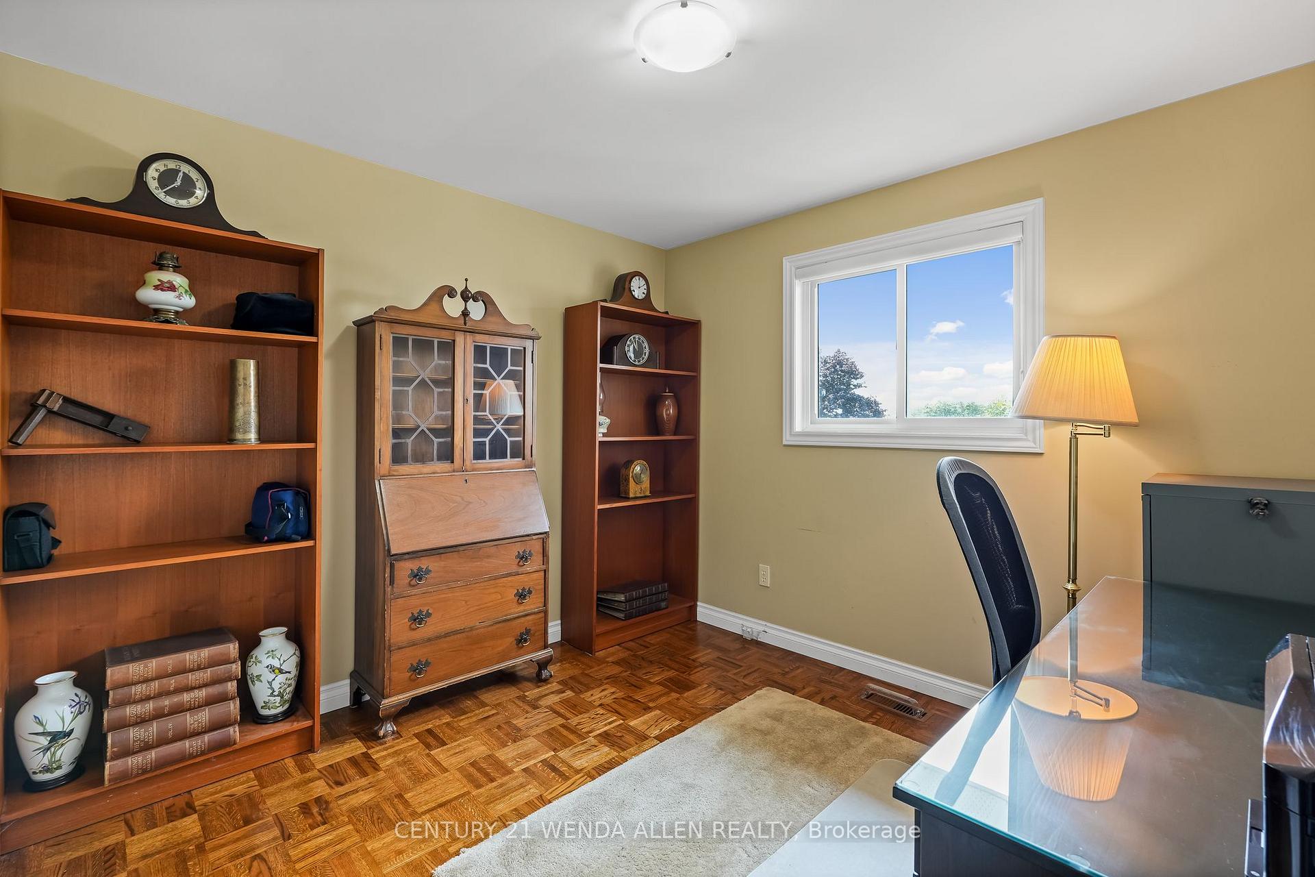 Photo 14 of 63 Harland Crescent, Ajax, South East — HOMEH