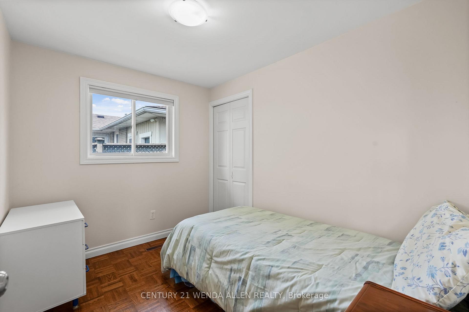 Photo 9 of 63 Harland Crescent, Ajax, South East — HOMEH