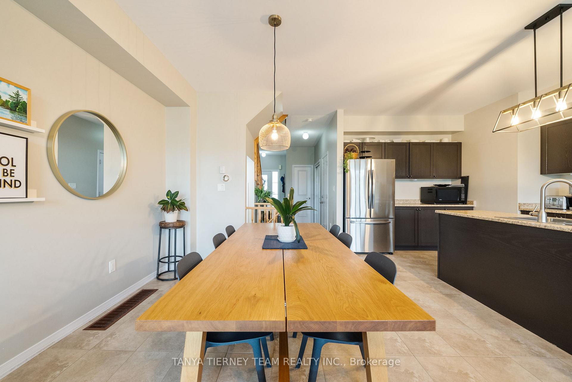 Photo 31 of 30 Lambdon Way, Whitby, Brooklin — HOMEH