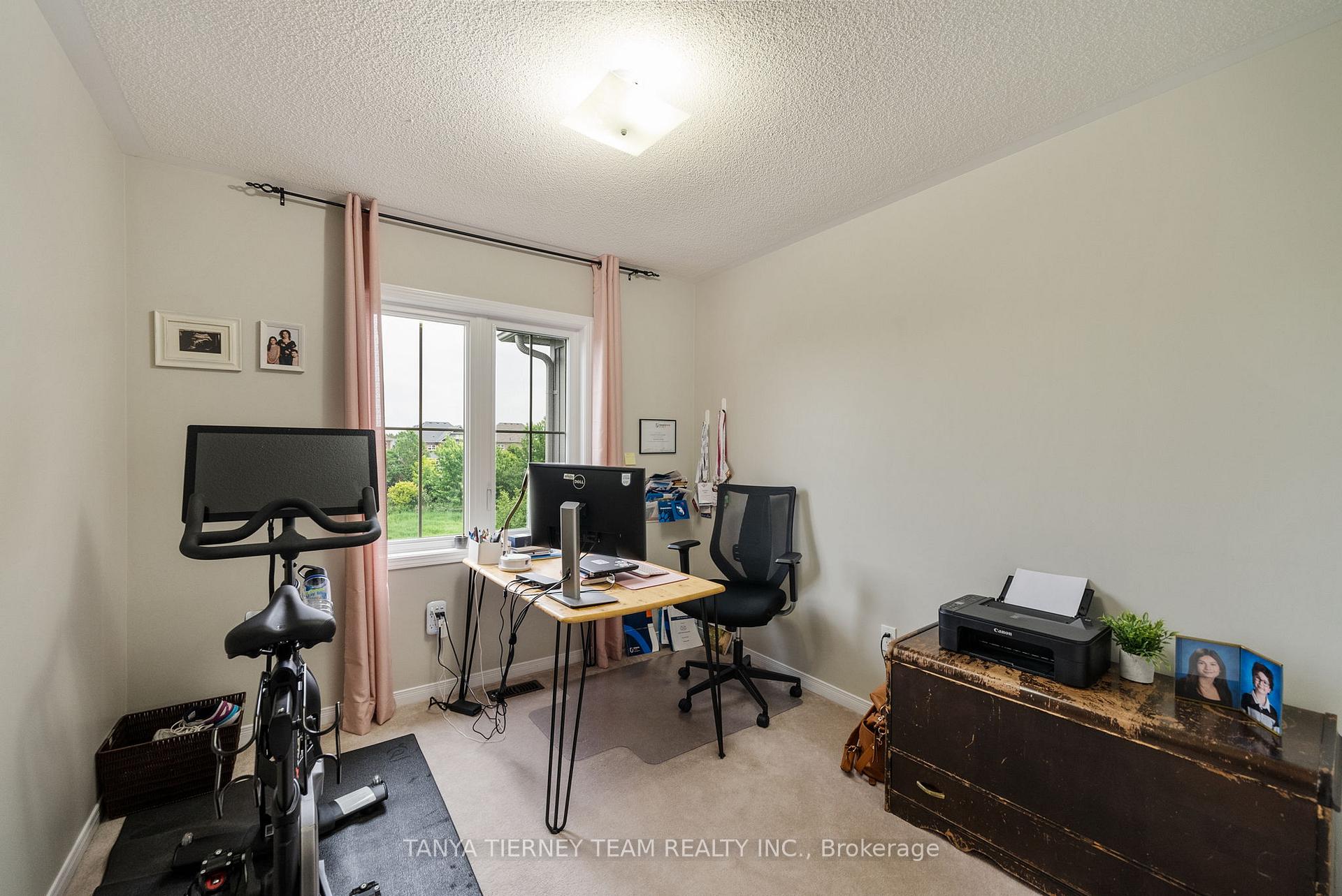 Photo 28 of 30 Lambdon Way, Whitby, Brooklin — HOMEH