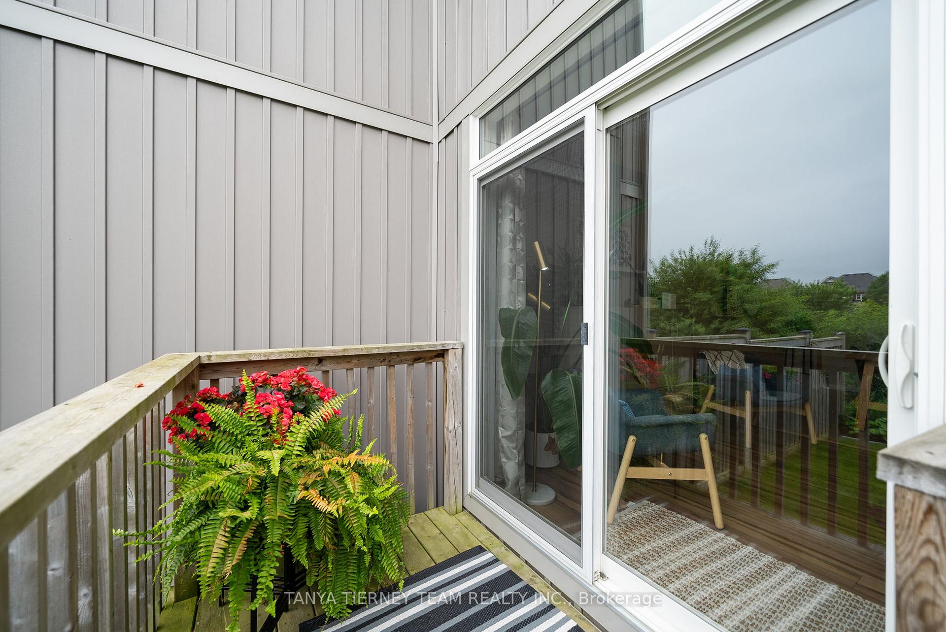Photo 30 of 30 Lambdon Way, Whitby, Brooklin — HOMEH