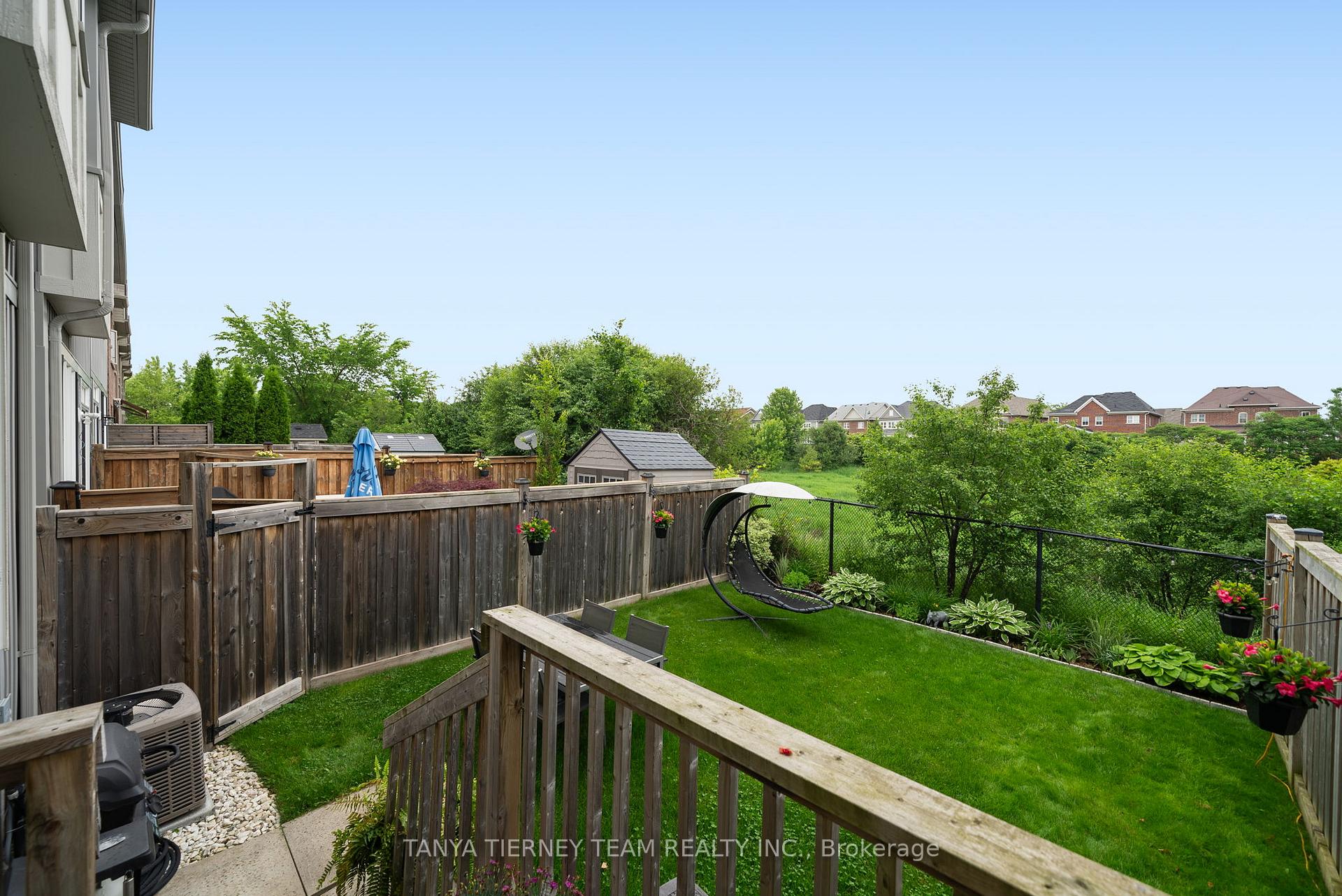Photo 37 of 30 Lambdon Way, Whitby, Brooklin — HOMEH