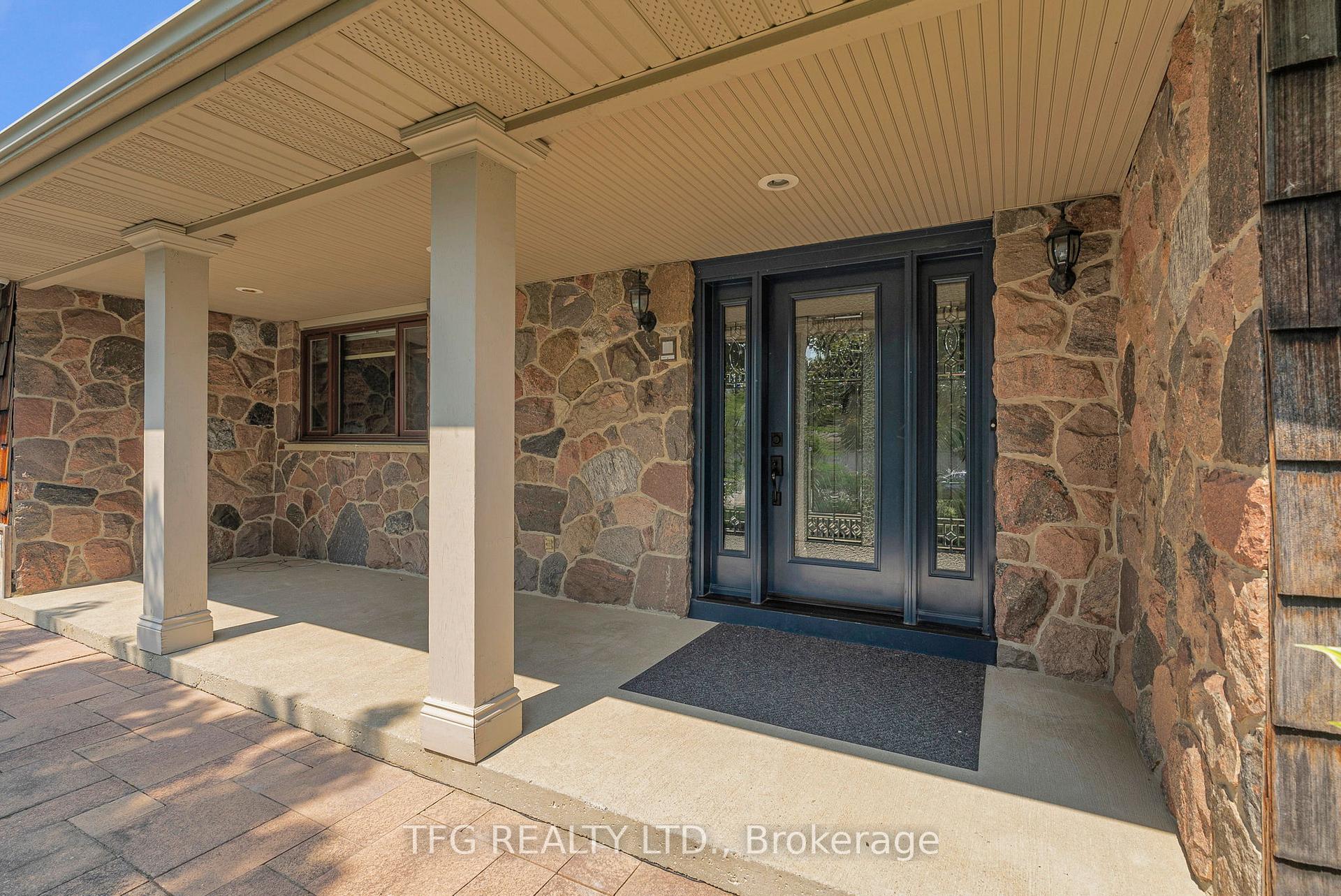 Photo 2 of 490 Conlin Road E, Oshawa, Kedron — HOMEH