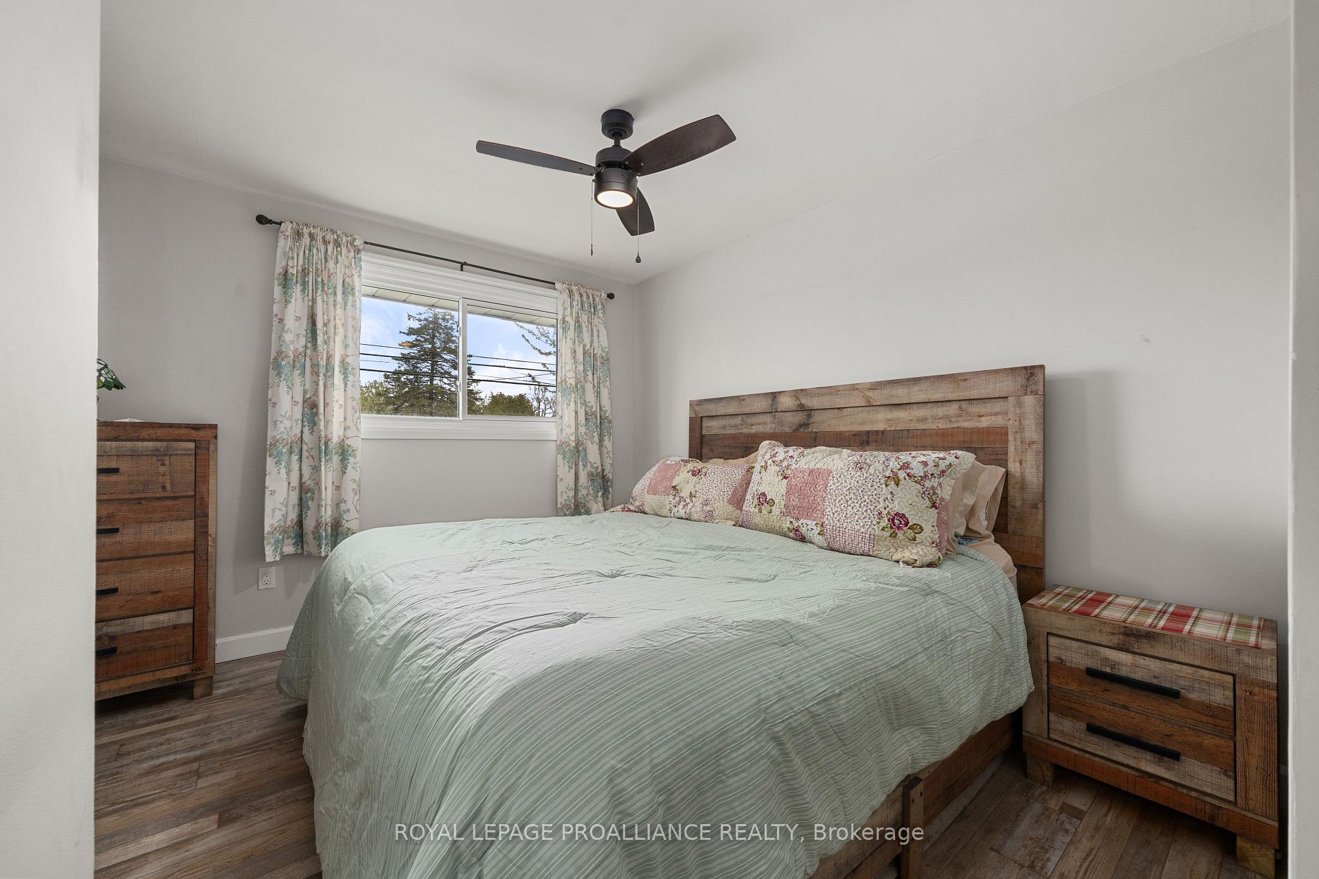 Photo 49 of 54 Weller Avenue, Kingston, Rideau — HOMEH