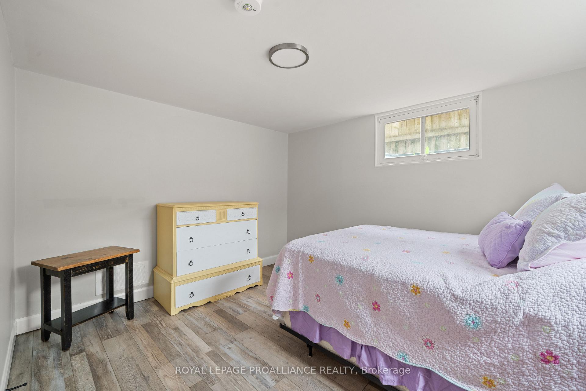 Photo 21 of 54 Weller Avenue, Kingston, Rideau — HOMEH