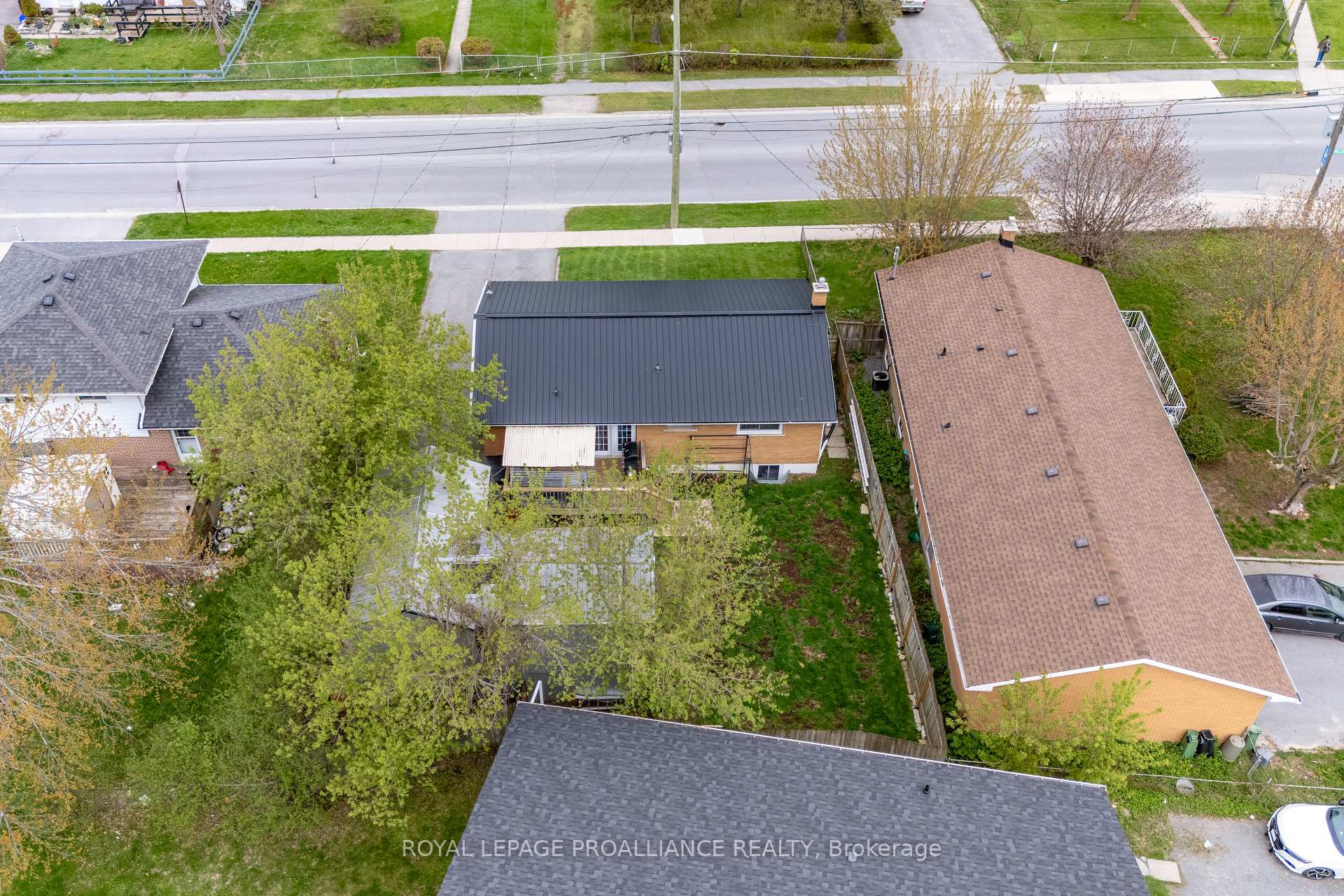 Photo 48 of 54 Weller Avenue, Kingston, Rideau — HOMEH