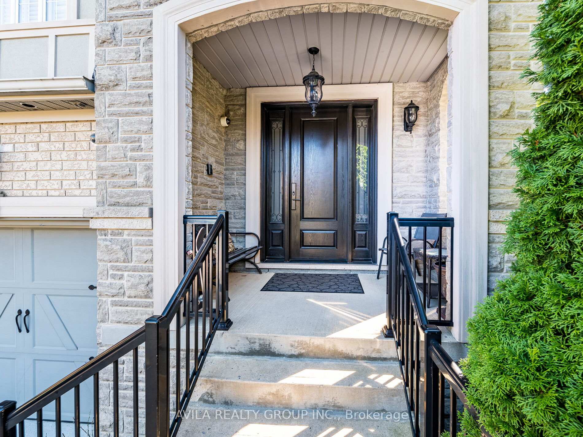 Photo 5 of 35 Noce Way, Vaughan, Vellore Village — HOMEH