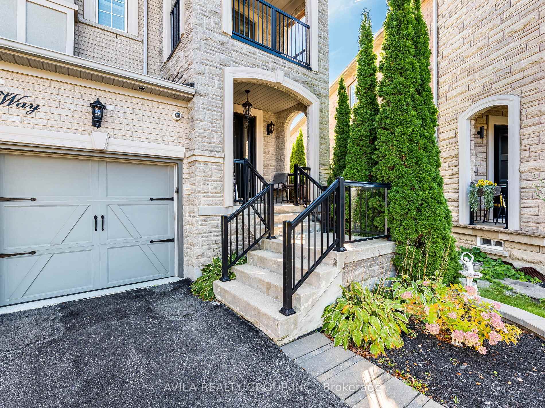 Photo 6 of 35 Noce Way, Vaughan, Vellore Village — HOMEH