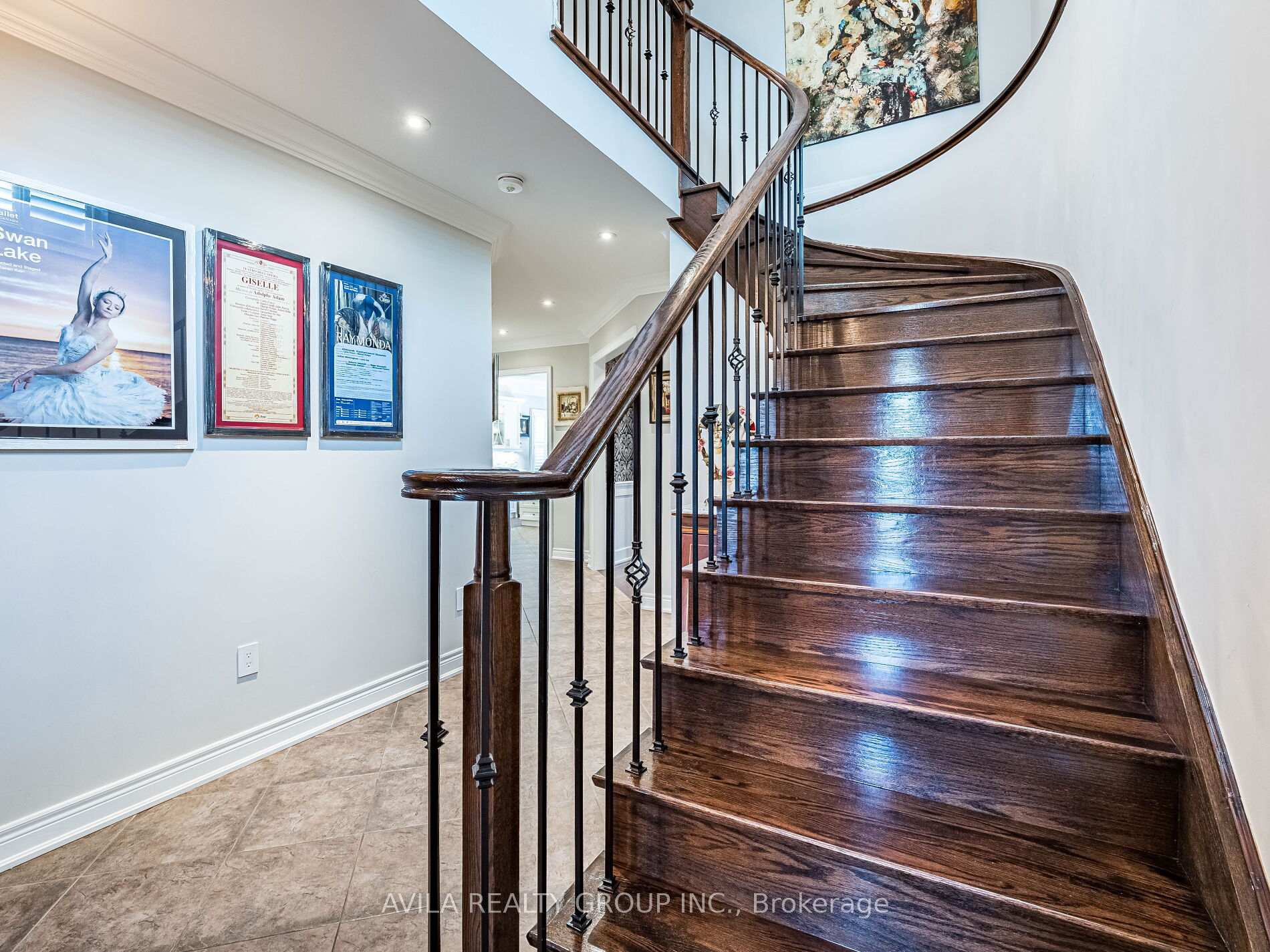 Photo 42 of 35 Noce Way, Vaughan, Vellore Village — HOMEH