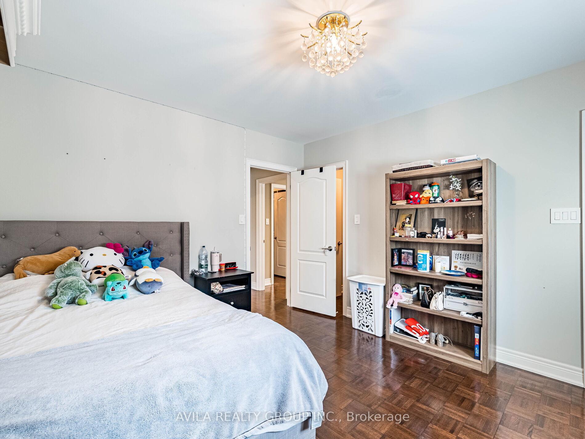 Photo 18 of 35 Noce Way, Vaughan, Vellore Village — HOMEH