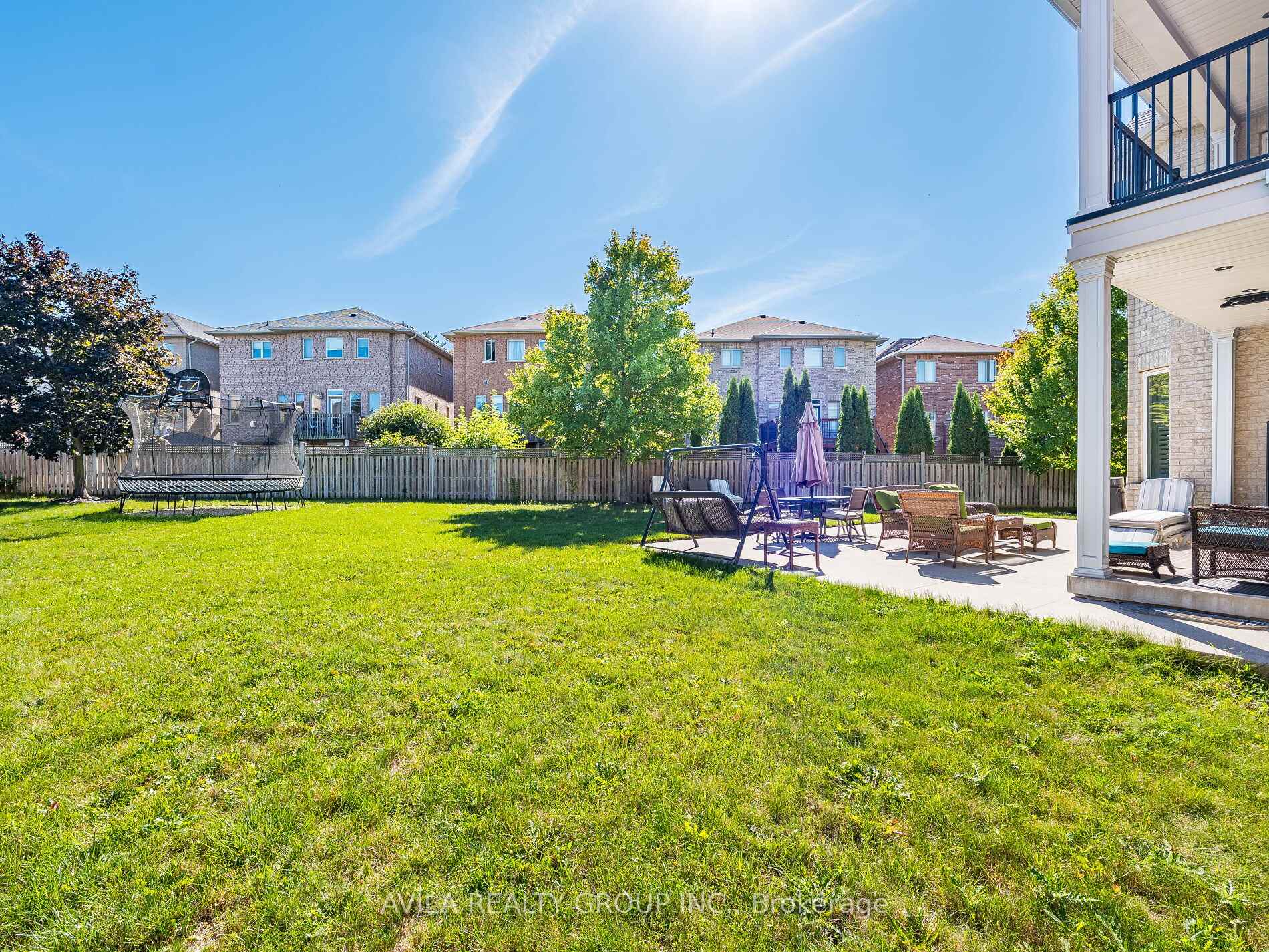 Photo 32 of 35 Noce Way, Vaughan, Vellore Village — HOMEH