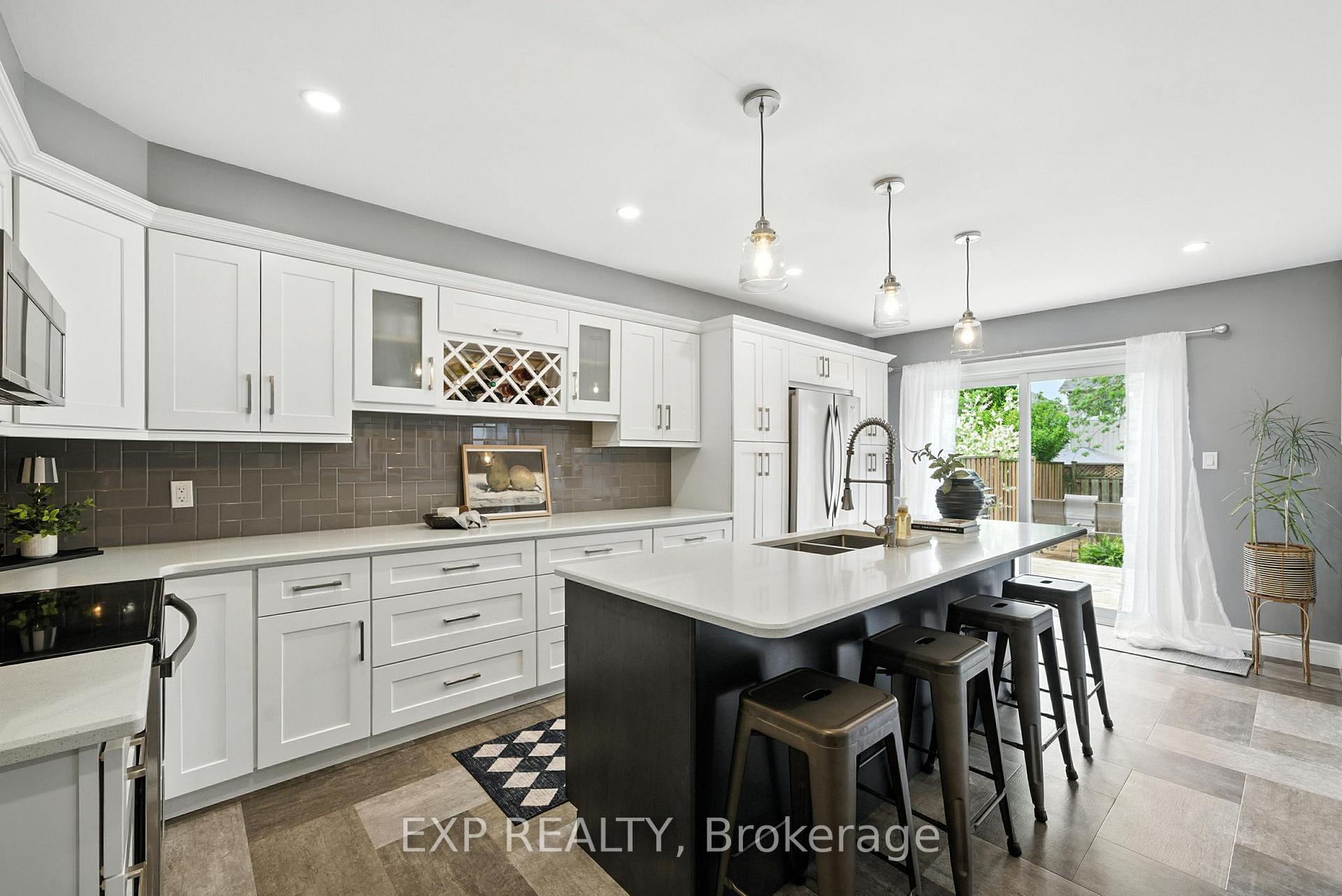Photo 2 of 1136 Tall Pine Avenue, Oshawa, Pinecrest — HOMEH