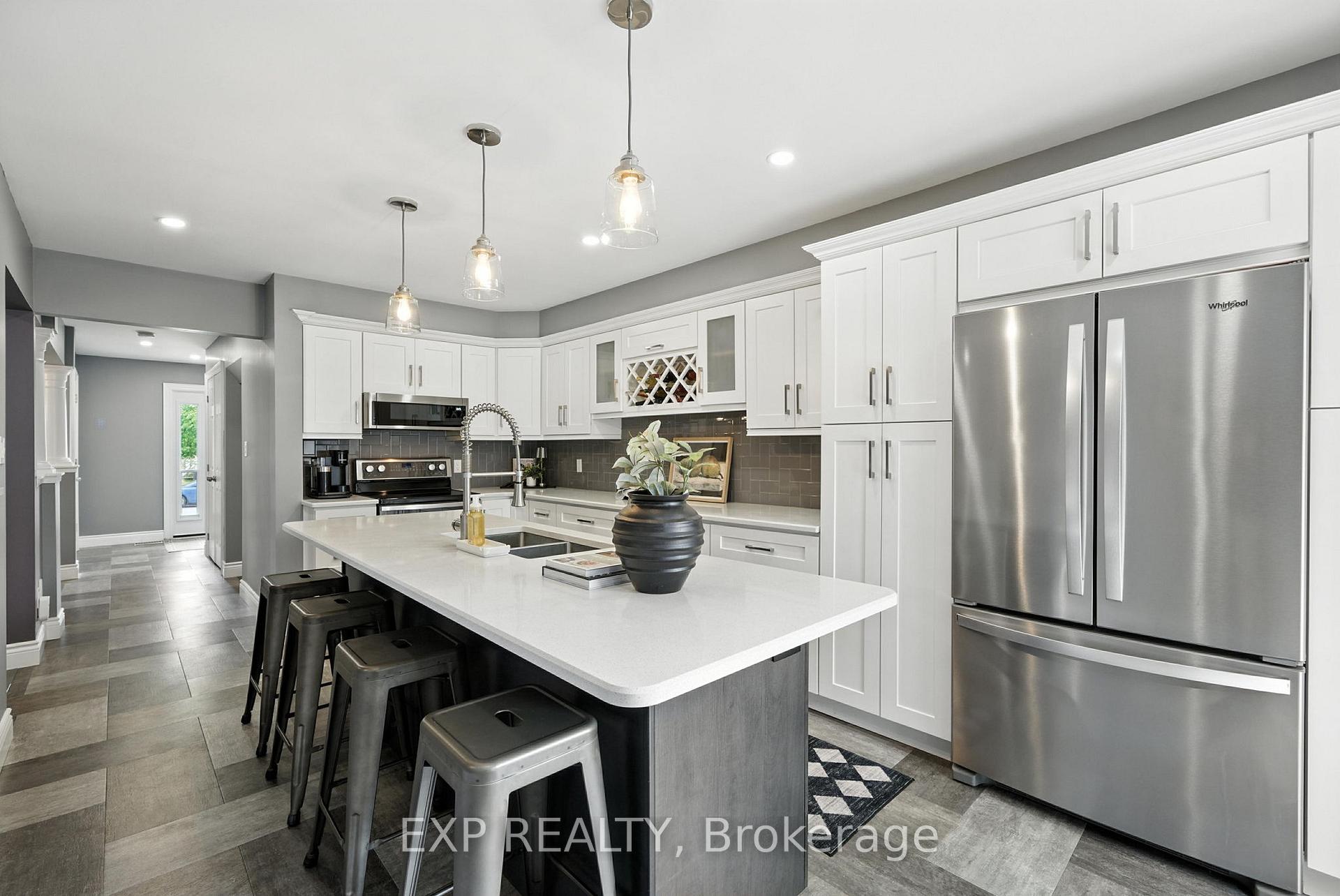Photo 10 of 1136 Tall Pine Avenue, Oshawa, Pinecrest — HOMEH