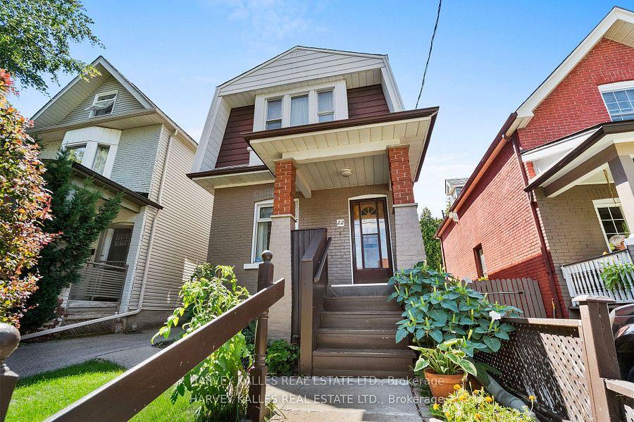 Photo 12 of 22 Seymour Avenue, Toronto, Blake-Jones — HOMEH
