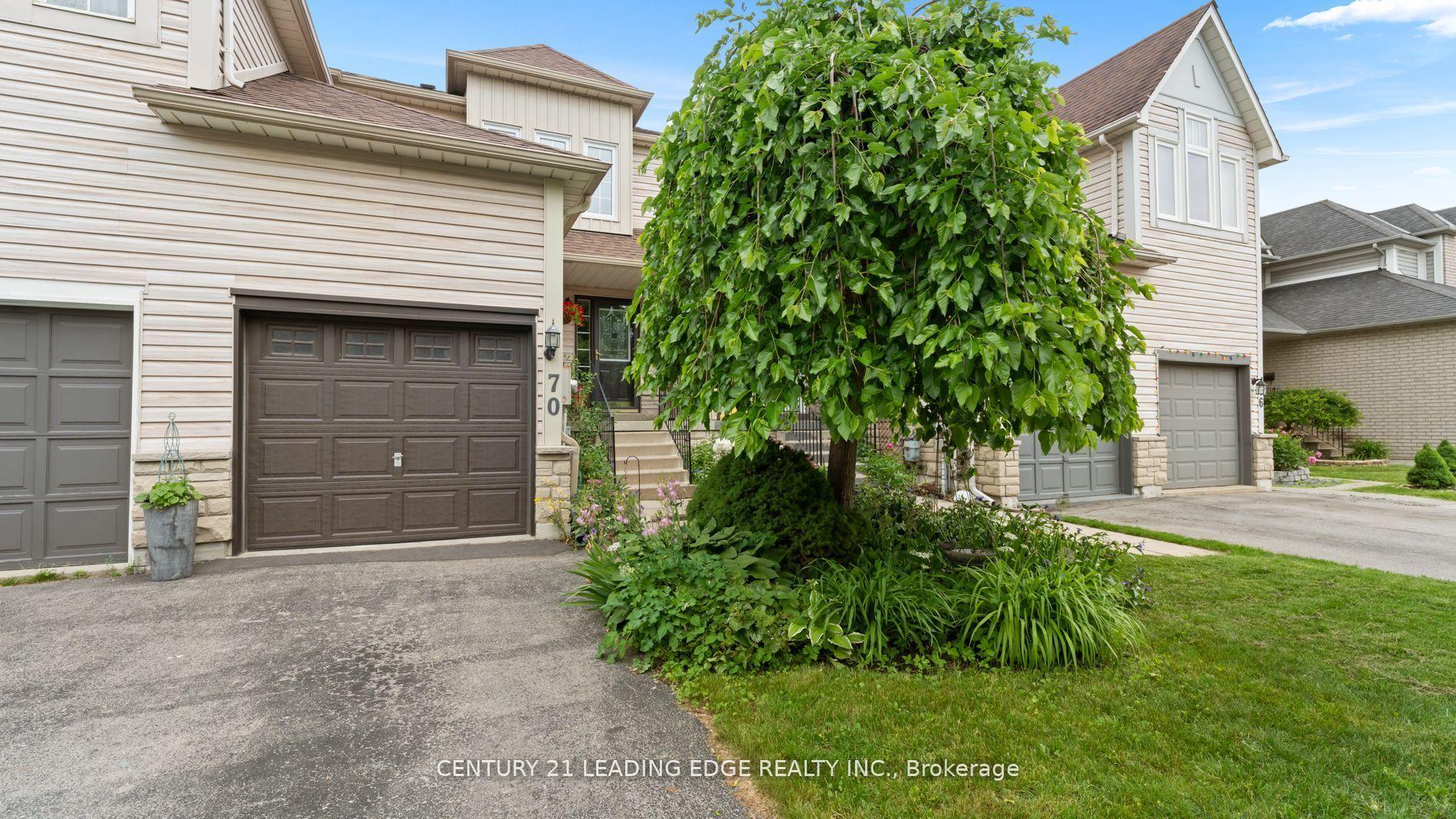 Photo 3 of 70 Shady Lane Crescent, Clarington, Bowmanville — HOMEH