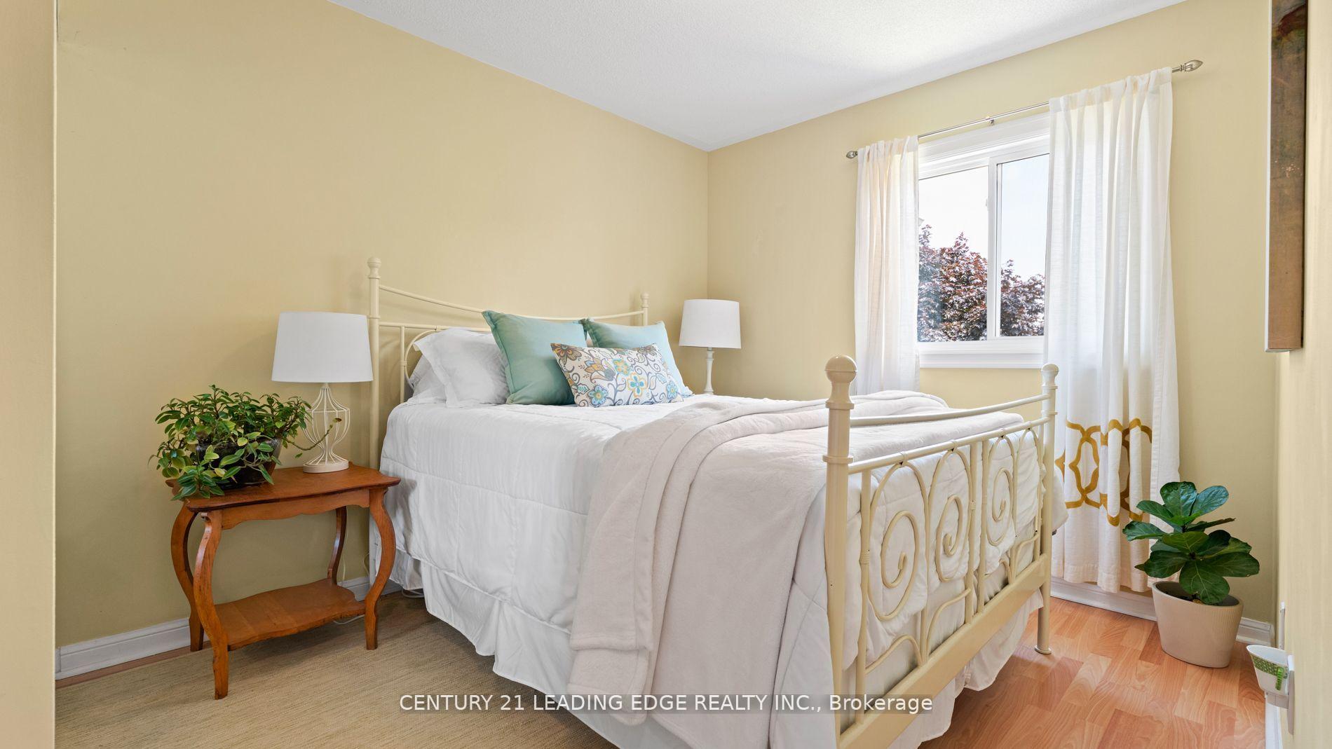 Photo 22 of 70 Shady Lane Crescent, Clarington, Bowmanville — HOMEH