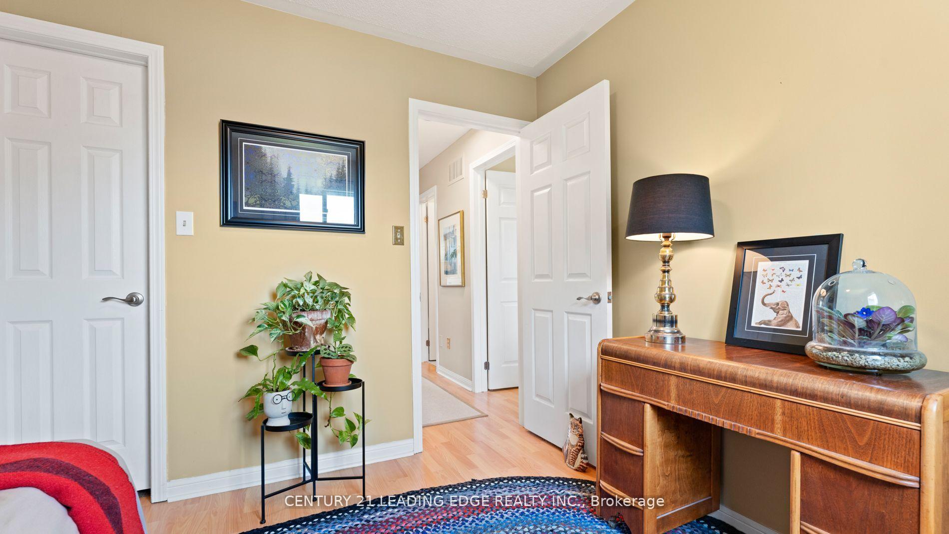 Photo 23 of 70 Shady Lane Crescent, Clarington, Bowmanville — HOMEH