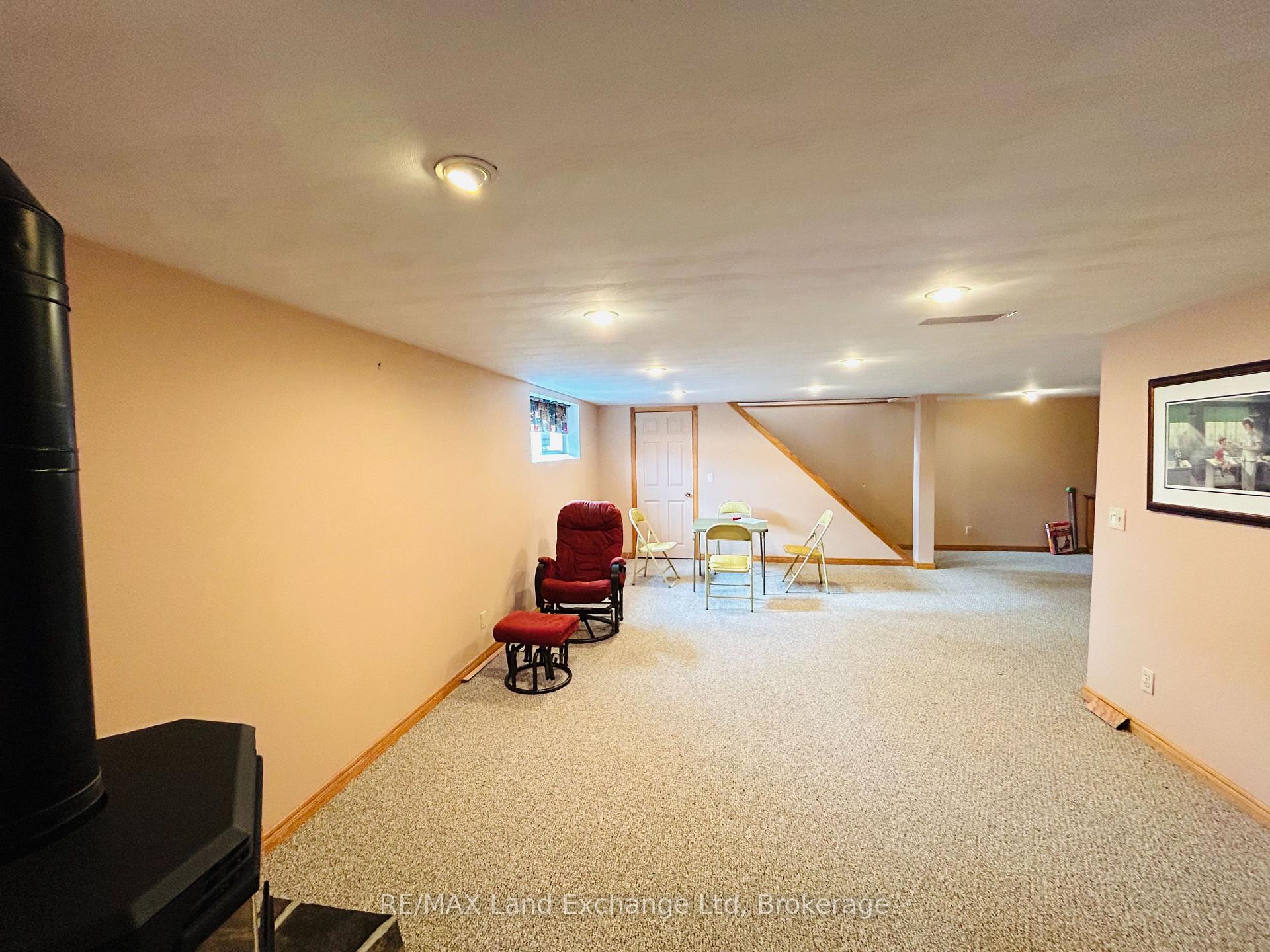 Photo 10 of 81 Queen Street, Morris Turnberry, Bluevale — HOMEH