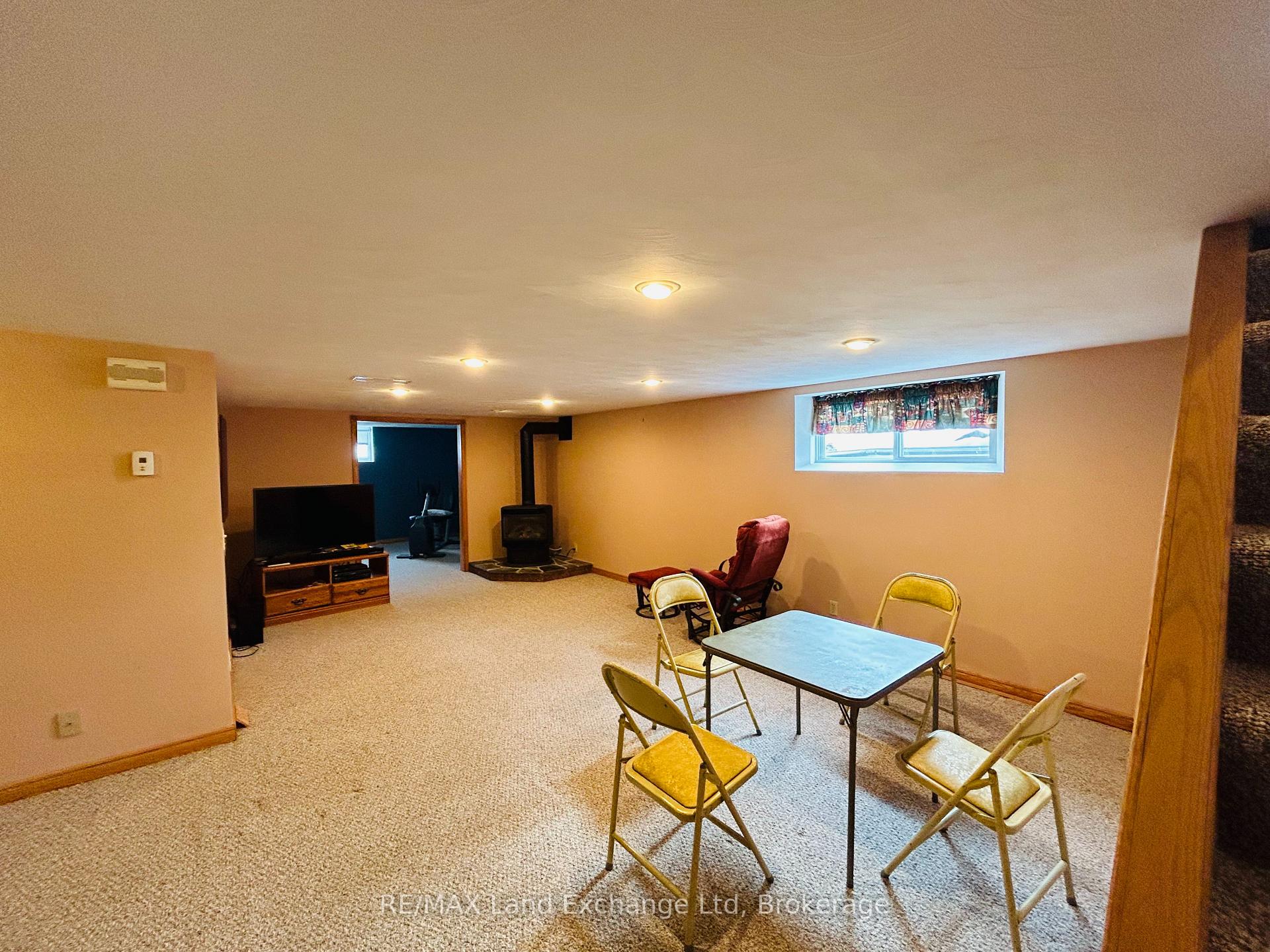 Photo 12 of 81 Queen Street, Morris Turnberry, Bluevale — HOMEH