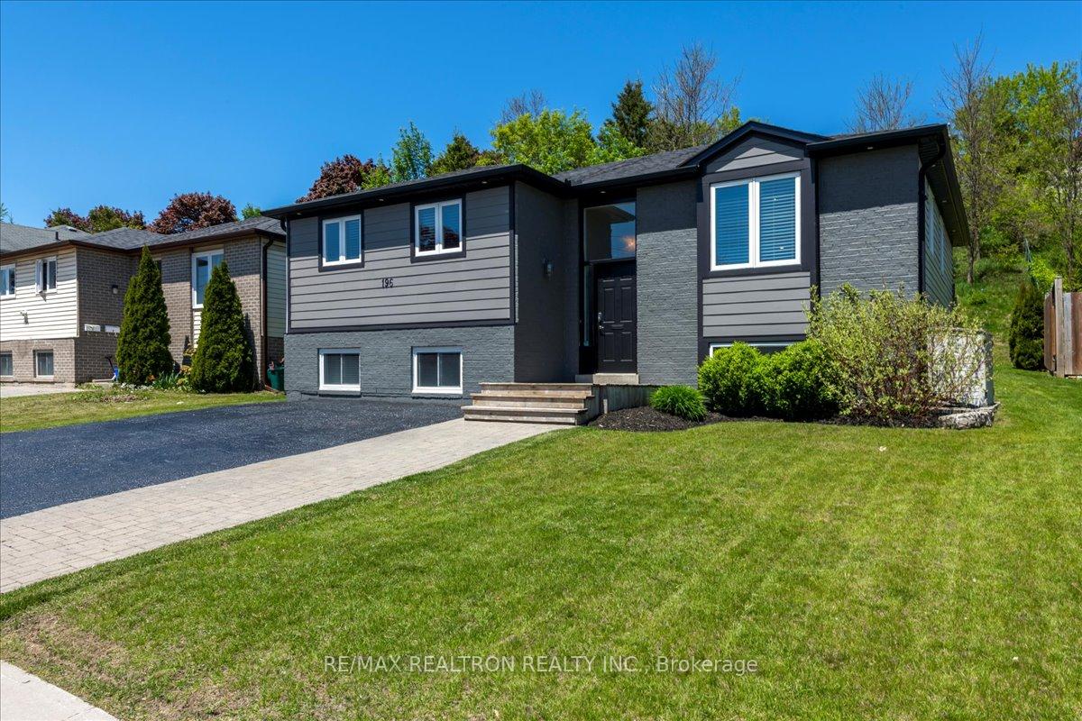 Photo 22 of 196 Edgehill Drive, Barrie, Edgehill Drive — HOMEH