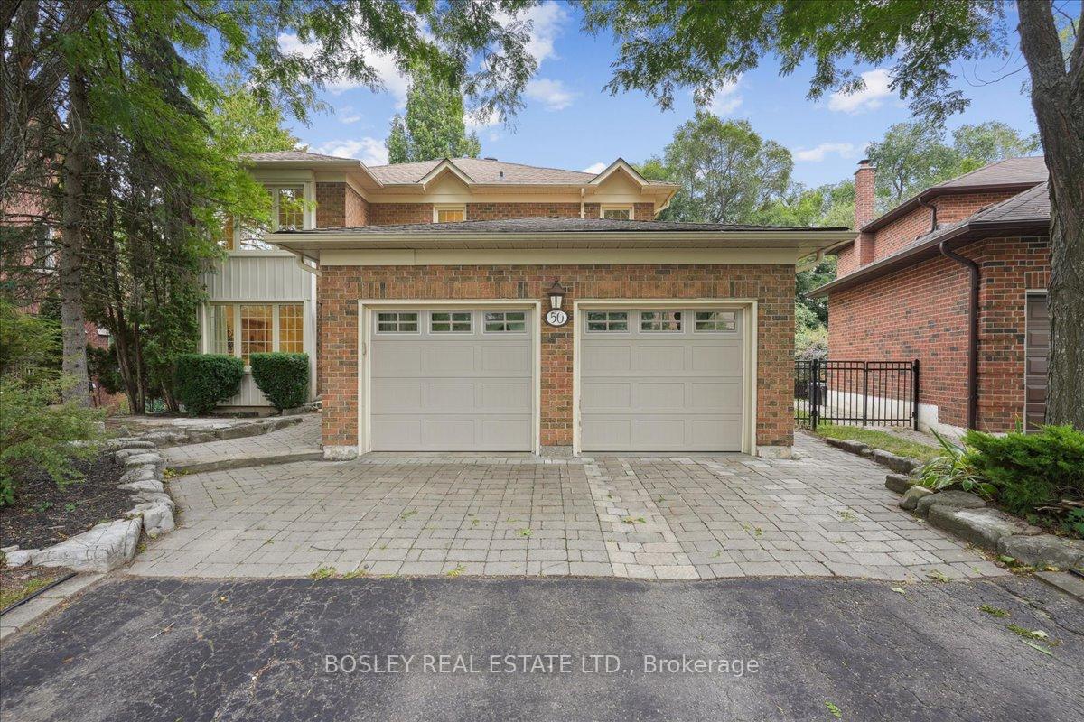 Photo 4 of 50 Simmons Crescent, Aurora, Aurora Highlands — HOMEH