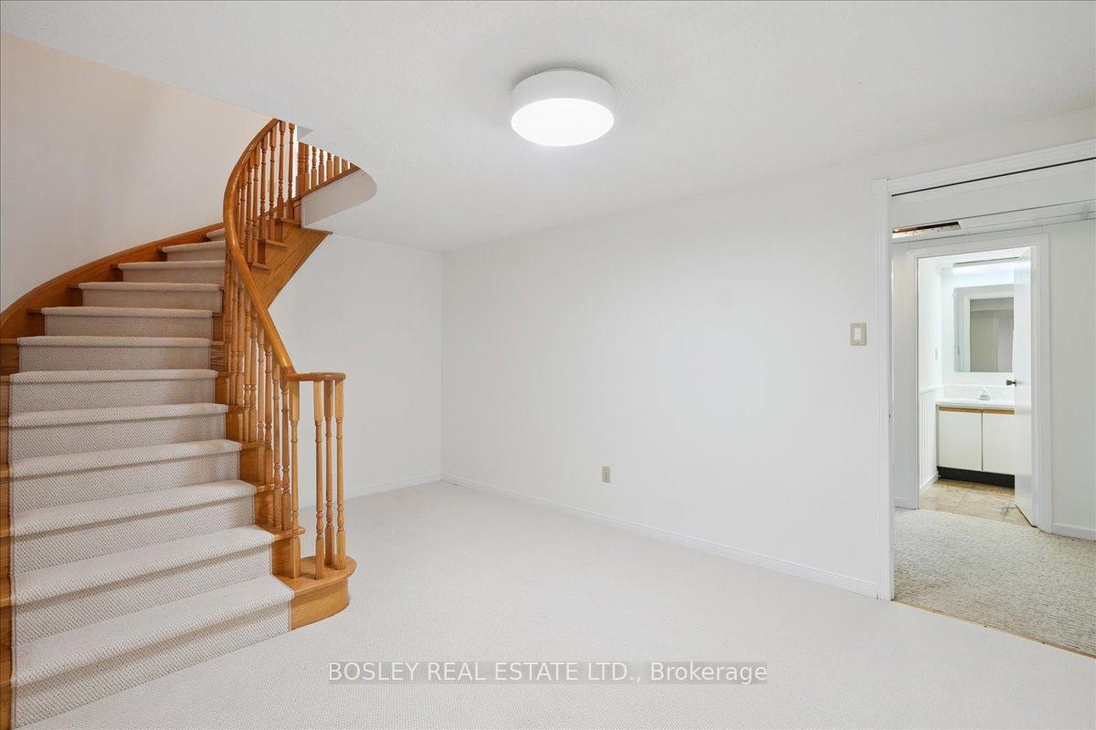 Photo 20 of 50 Simmons Crescent, Aurora, Aurora Highlands — HOMEH
