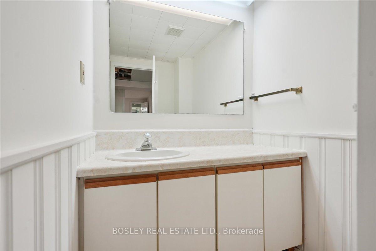 Photo 33 of 50 Simmons Crescent, Aurora, Aurora Highlands — HOMEH