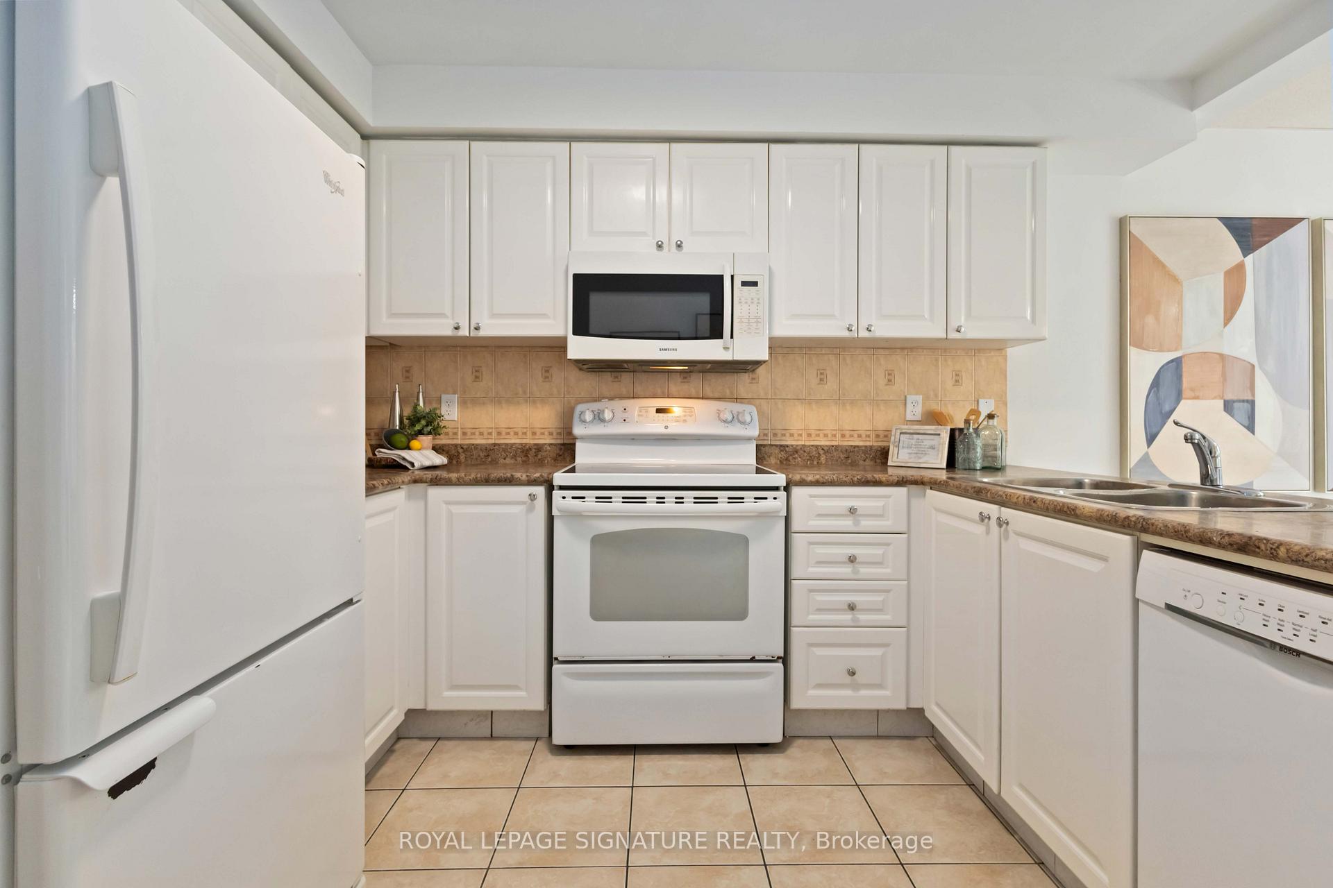 Photo 6 of 145 Bourbon Place, Whitby, Pringle Creek — HOMEH