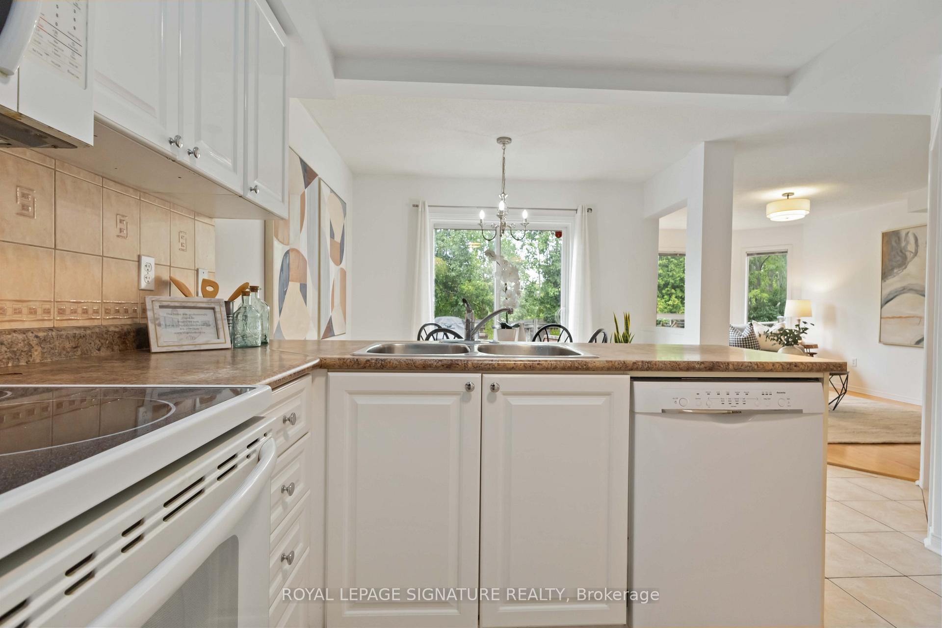 Photo 24 of 145 Bourbon Place, Whitby, Pringle Creek — HOMEH
