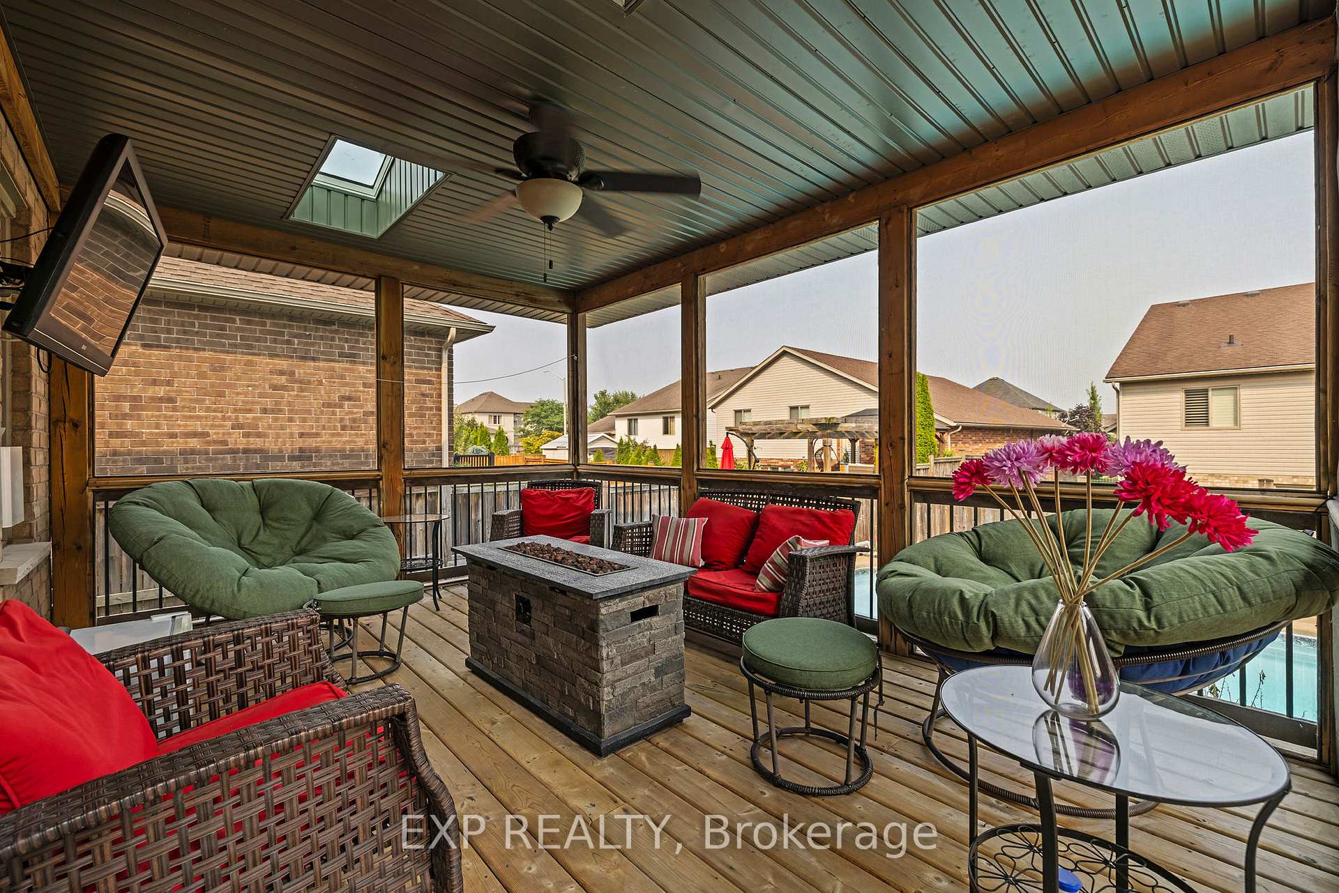 Photo 9 of 6540 Richard Crescent, Niagara Falls, Forestview — HOMEH