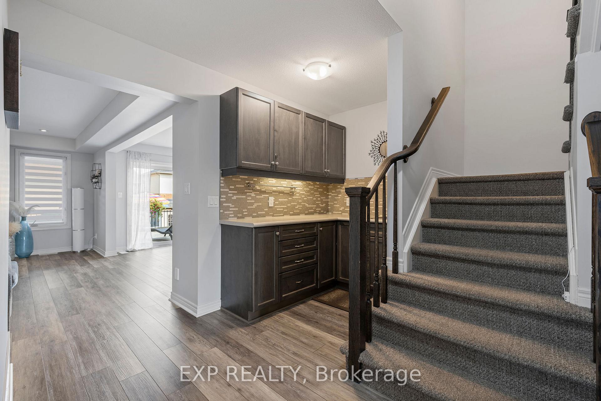 Photo 5 of 6540 Richard Crescent, Niagara Falls, Forestview — HOMEH