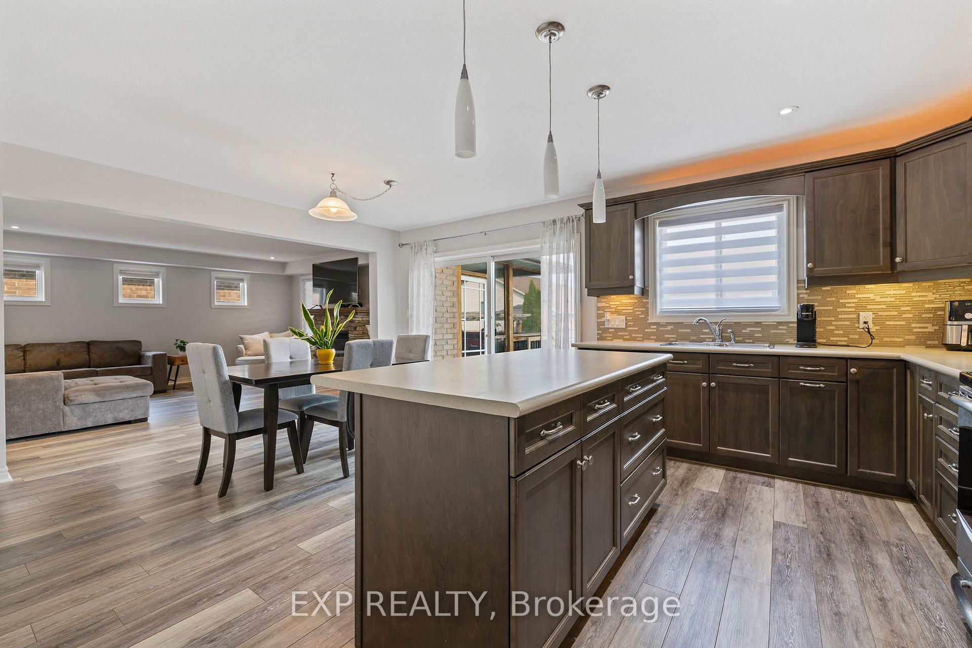 Photo 37 of 6540 Richard Crescent, Niagara Falls, Forestview — HOMEH