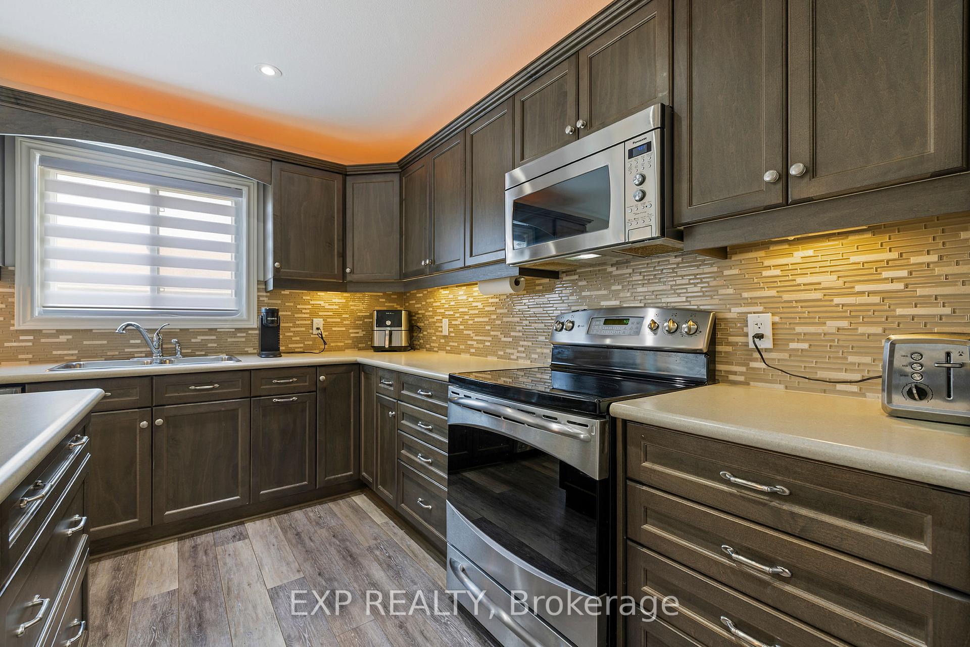 Photo 21 of 6540 Richard Crescent, Niagara Falls, Forestview — HOMEH