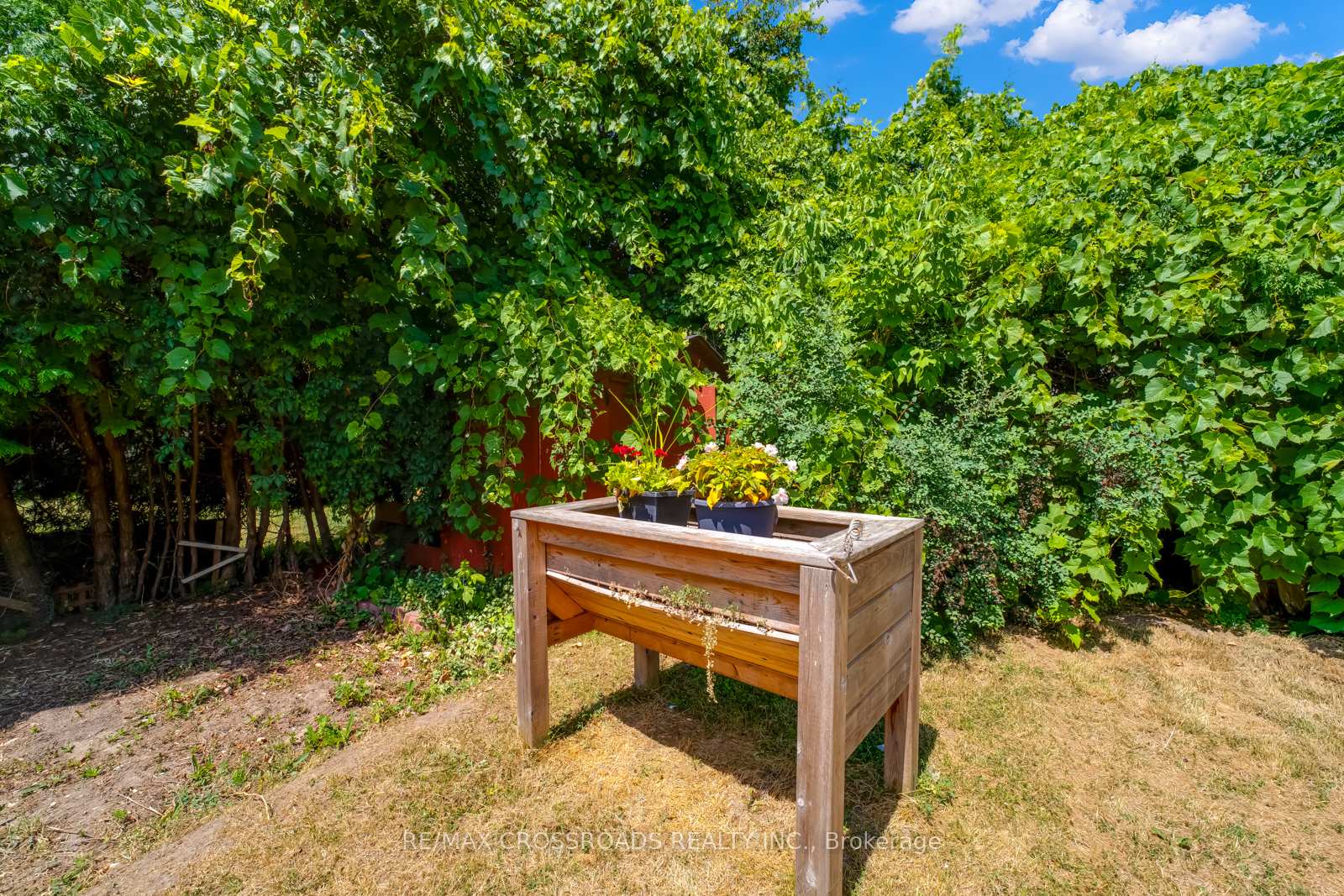 Photo 34 of 20 Deerpark Crescent, Clarington, Bowmanville — HOMEH